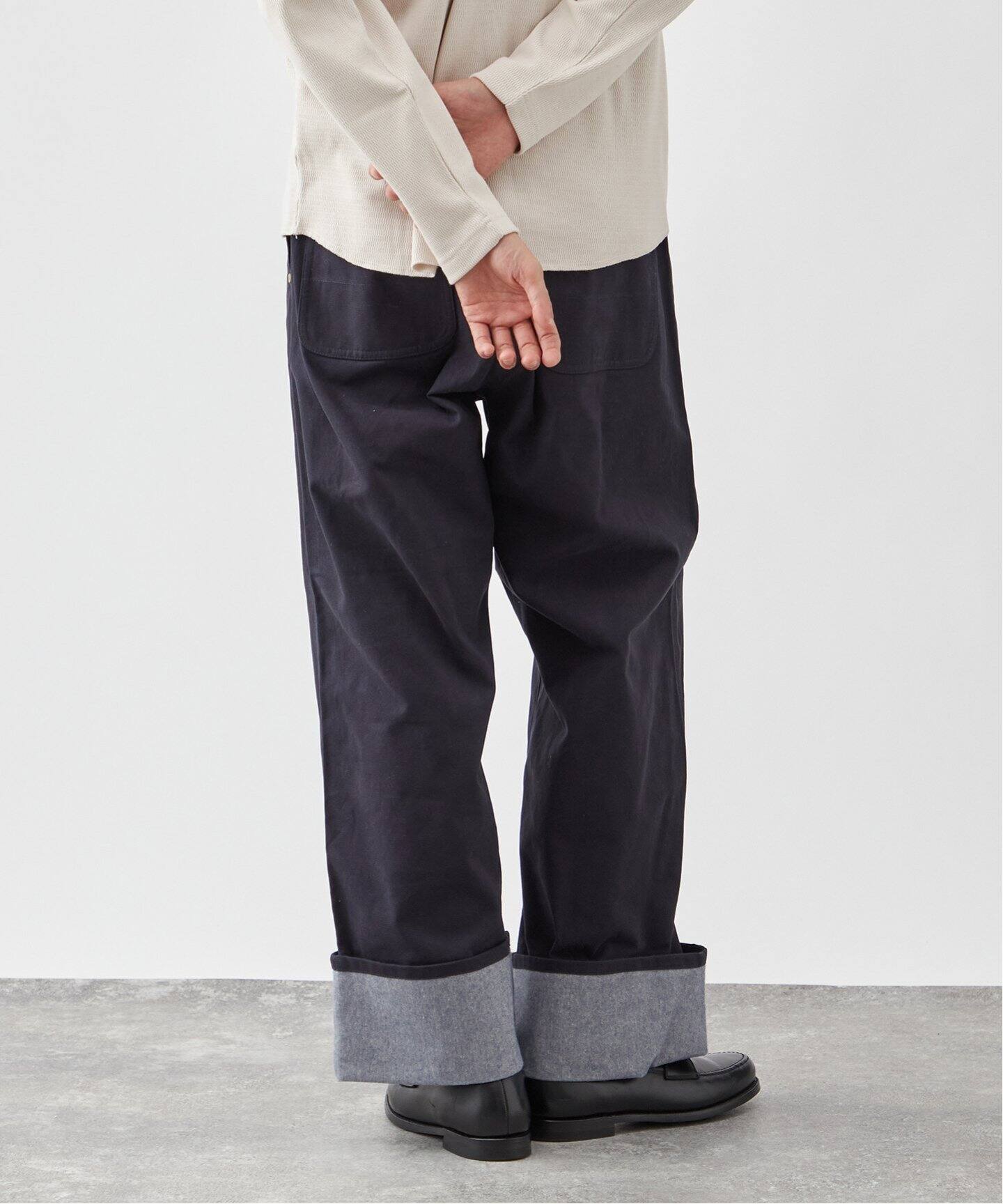 CELINE ロールアップパンツ 121055.jpg