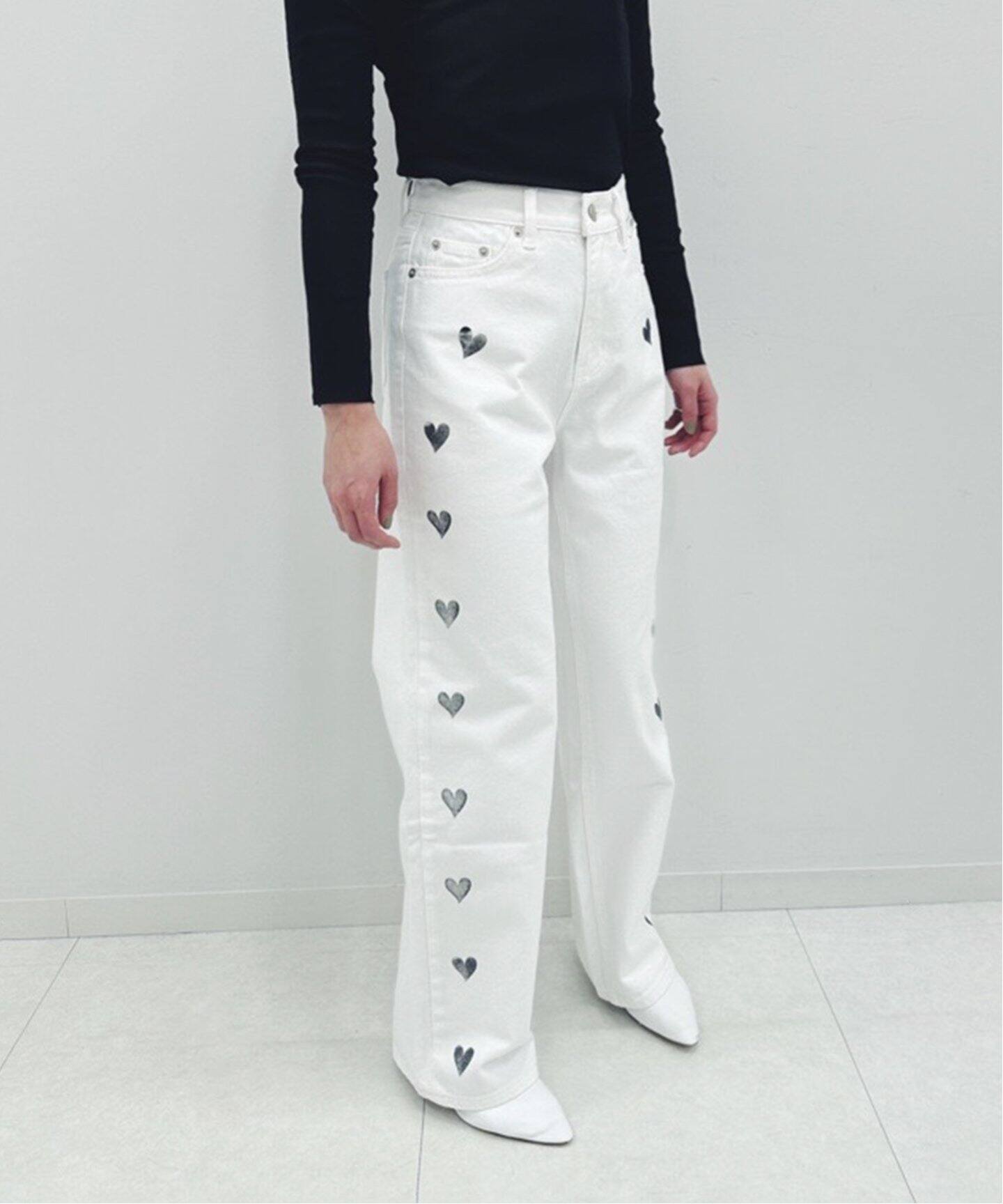 KIMHEKIM/キムヘキム】HEART STAMPED DENIM（デニムパンツ 