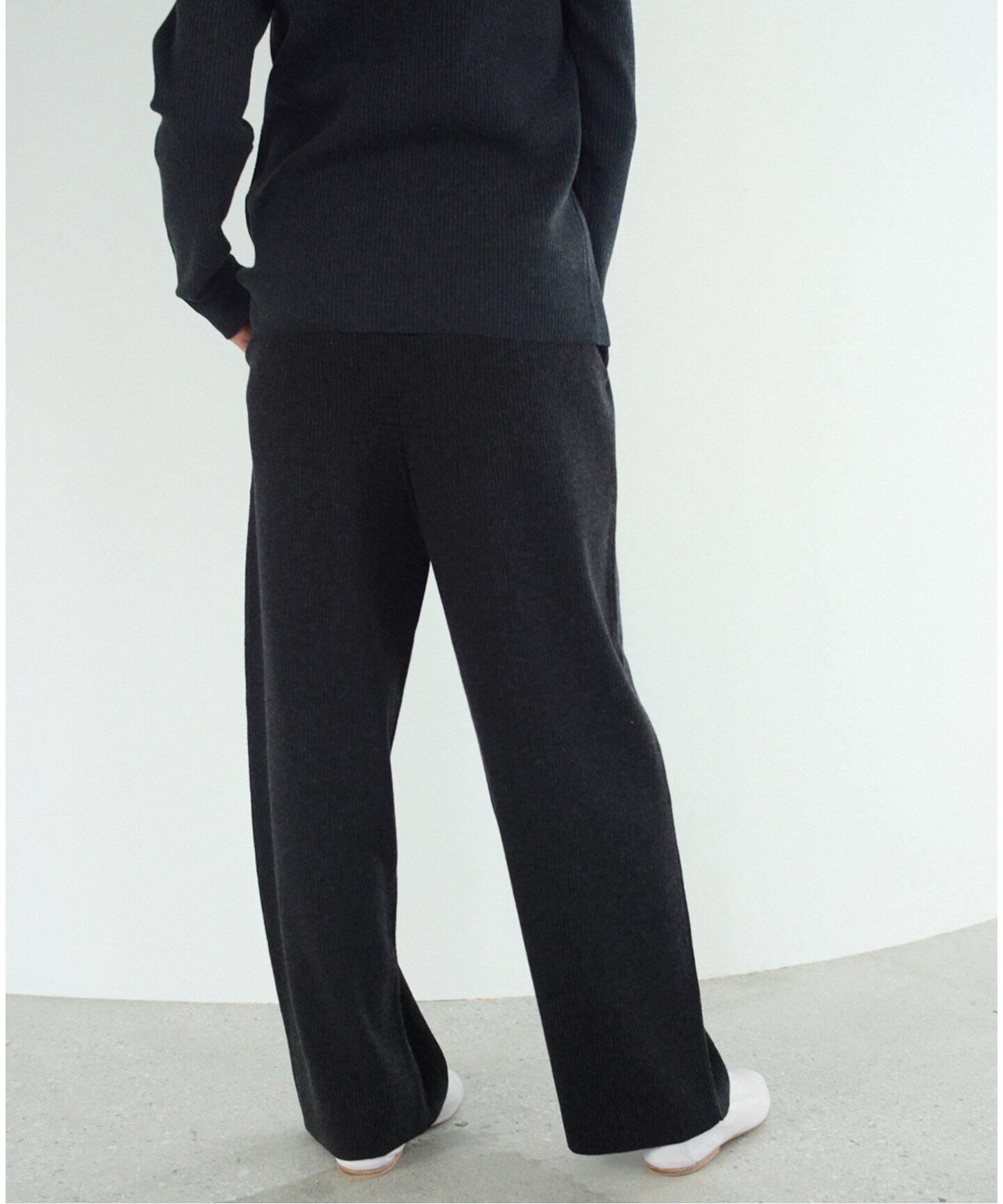 IENA Sn.WEEKEND リブ　ニットパンツ　グレー38 IENA Sn.WEEKEND リブ ニットパンツ グレー38 シルキーニット