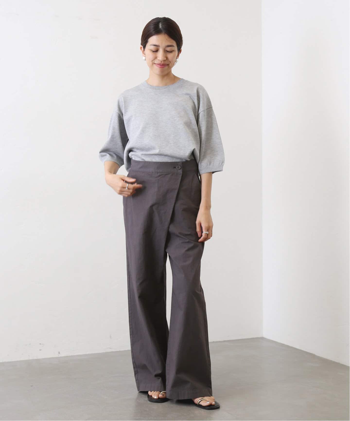 美品/IENA/コットンライトツイルタックパンツ/38/カーキ 明日使える！／ 春の即戦力ボトムス VOL.2【パンツ編】｜IENA