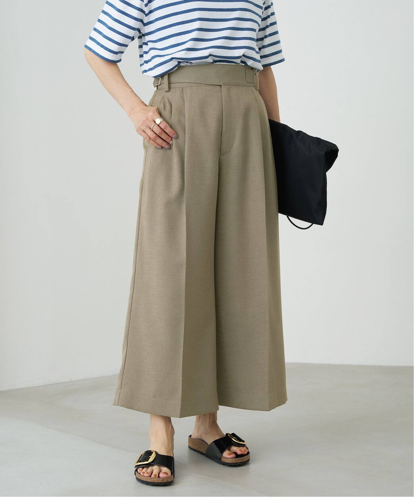 タックワイドクロップドパンツ（その他パンツ）｜IENA（イエナ）の通販 
