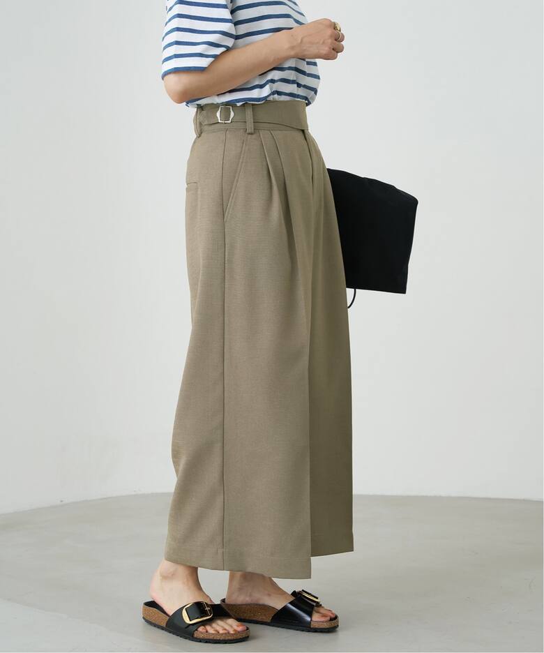 タックワイドクロップドパンツ（その他パンツ）｜IENA（イエナ）の通販  