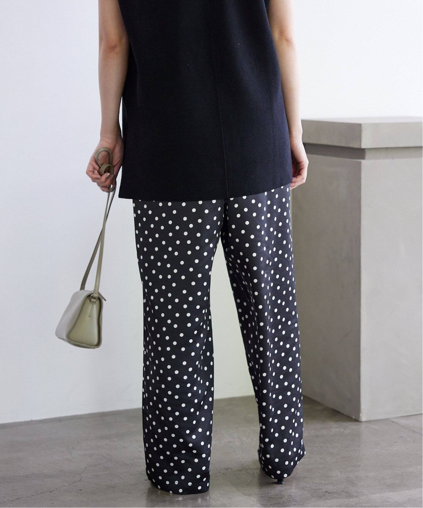 SLOBE IENAスローブイエナ ボリュームギャザーイージーパンツ SLOBE IENA（スローブイエナ）の「ボリュームギャザーイージーパンツ