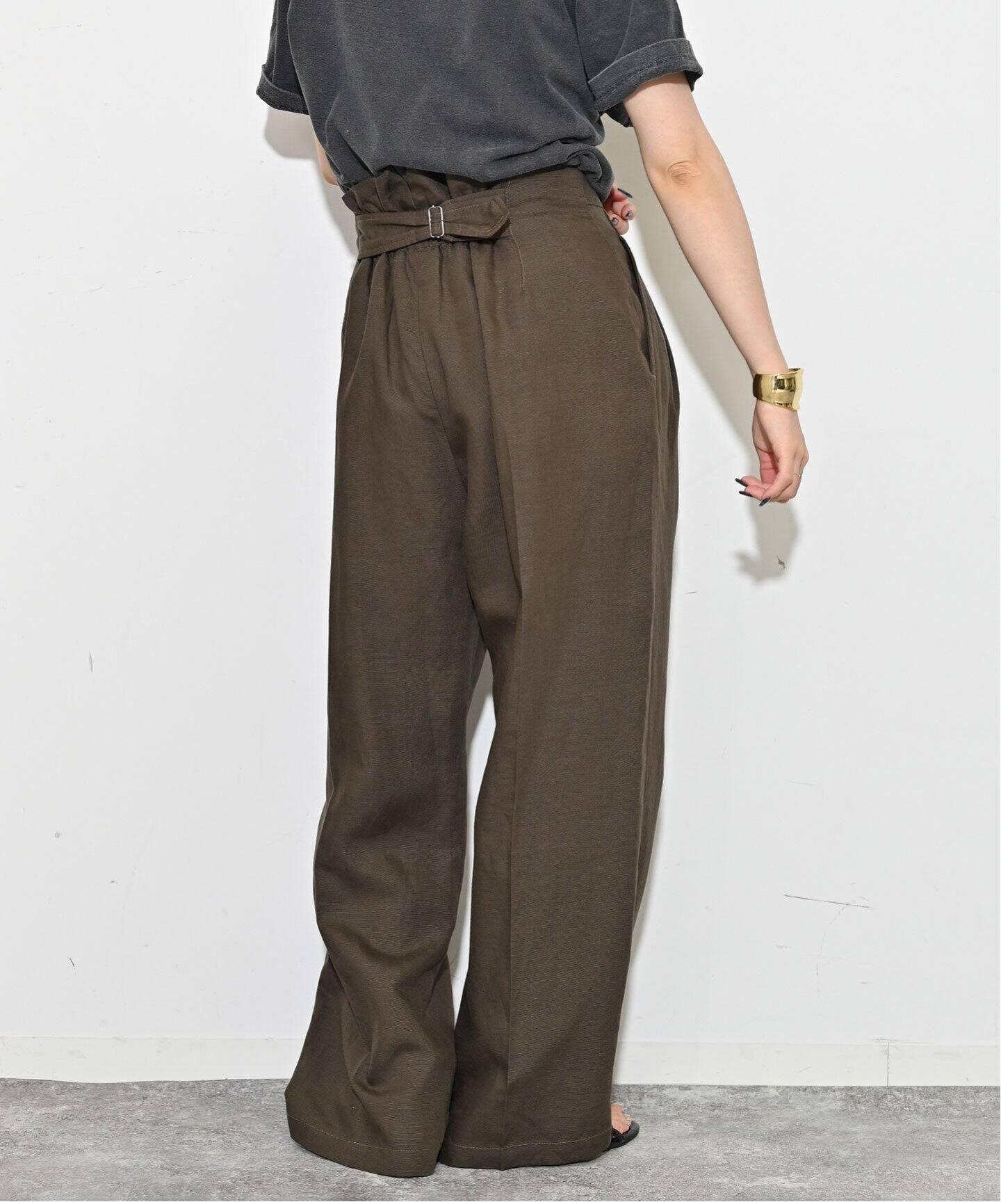後ろベルトタックパンツ（スラックス）｜SLOBE IENA（スローブ イエナ  
