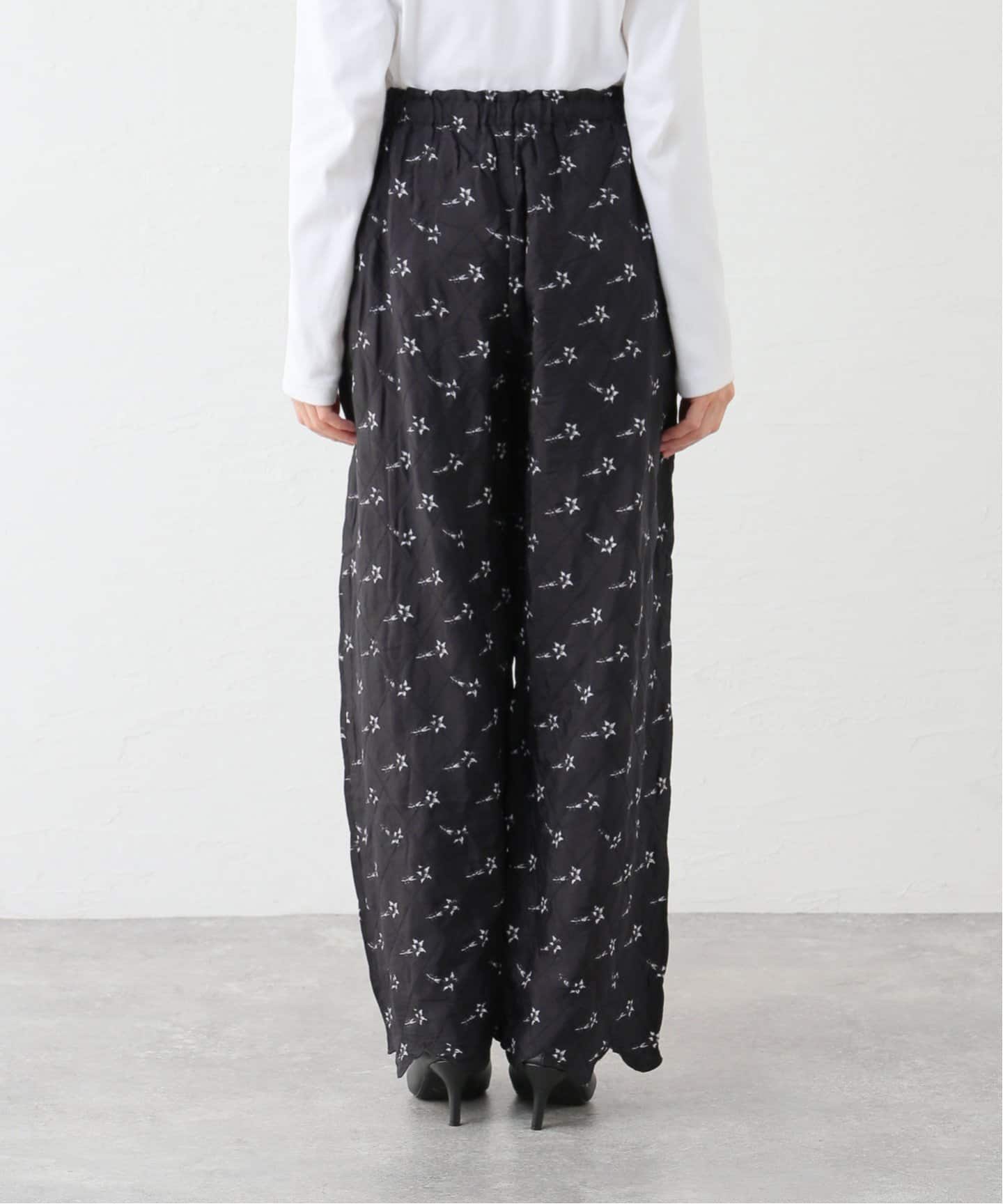 crinkle crinkle crinkle velvet pants