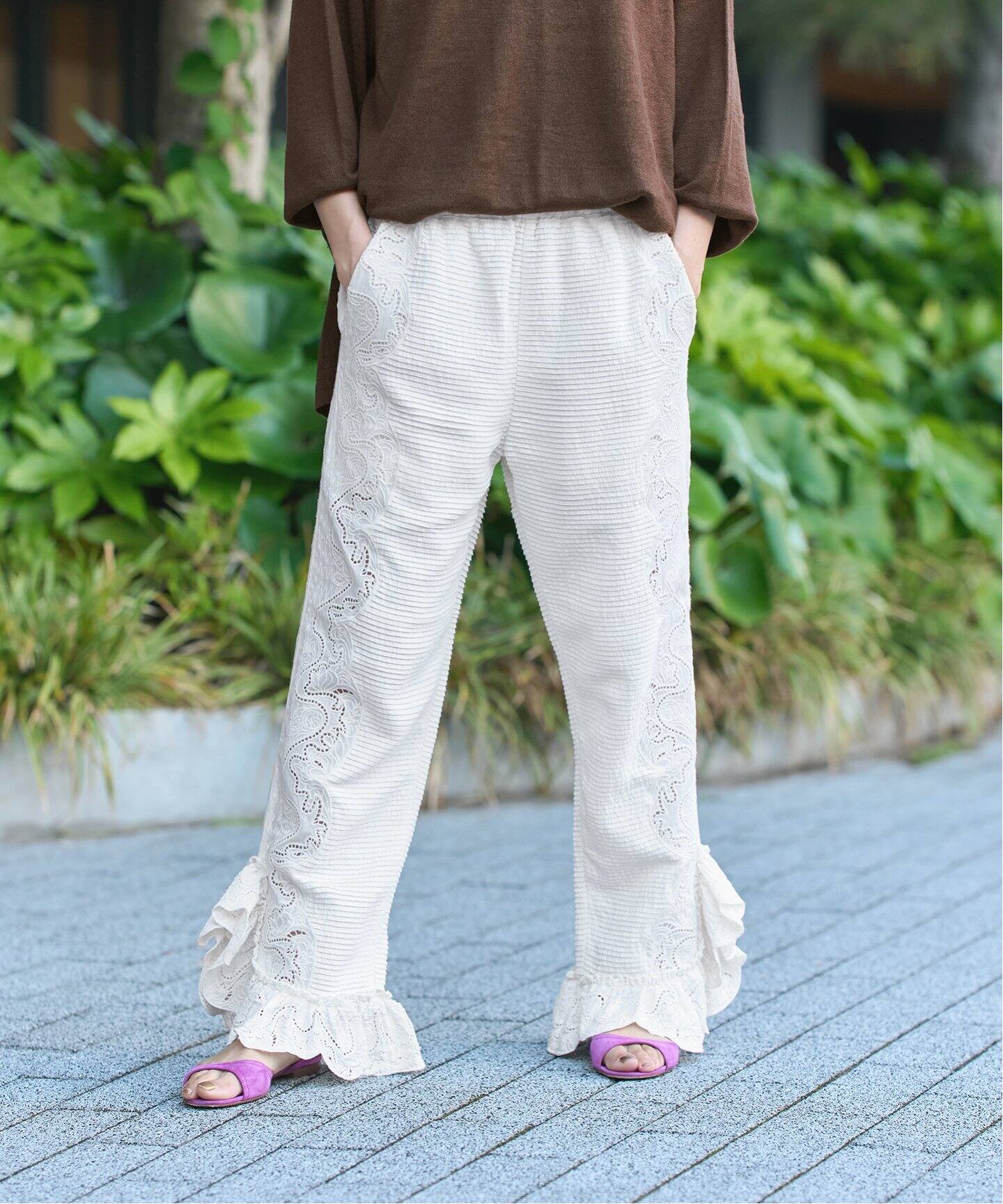 IENA LA BOUCLE ピンタックレースパンツ（スラックス）｜IENA（イエナ