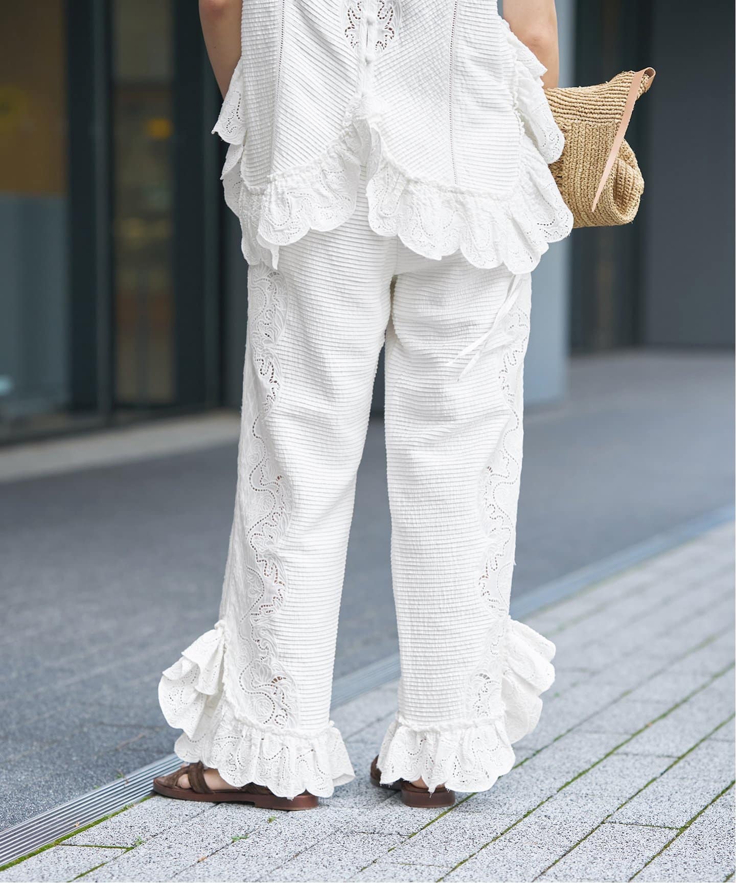 IENA LA BOUCLE ピンタックレースパンツ（スラックス）｜IENA（イエナ
