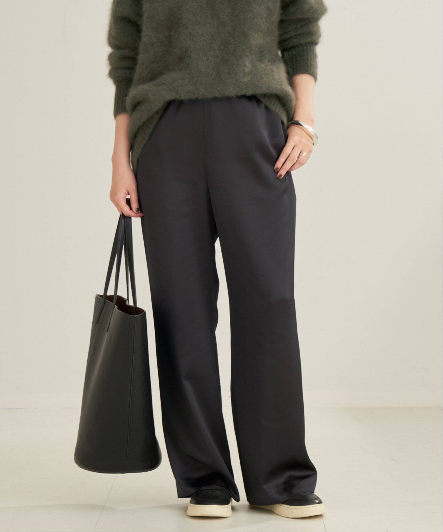 Plage プラージュ　Satin Relaxパンツ　ブラック　美品 Plage プラージュ Satin Relaxパンツ ブラック 美品 セール