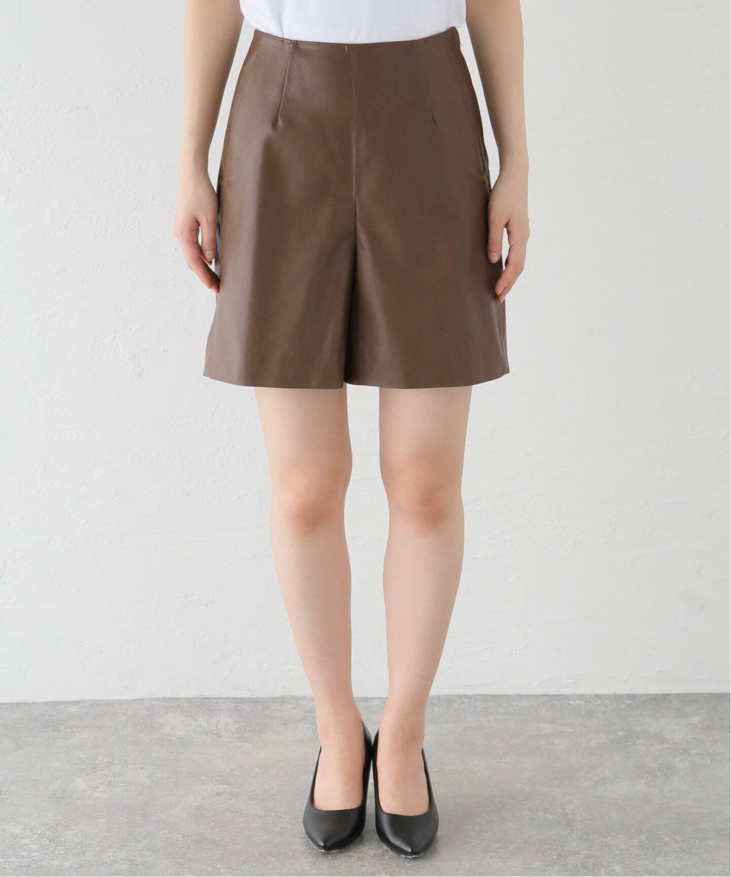 FAKE LEATHER ショートパンツ（ショート・ハーフパンツ）｜Plage