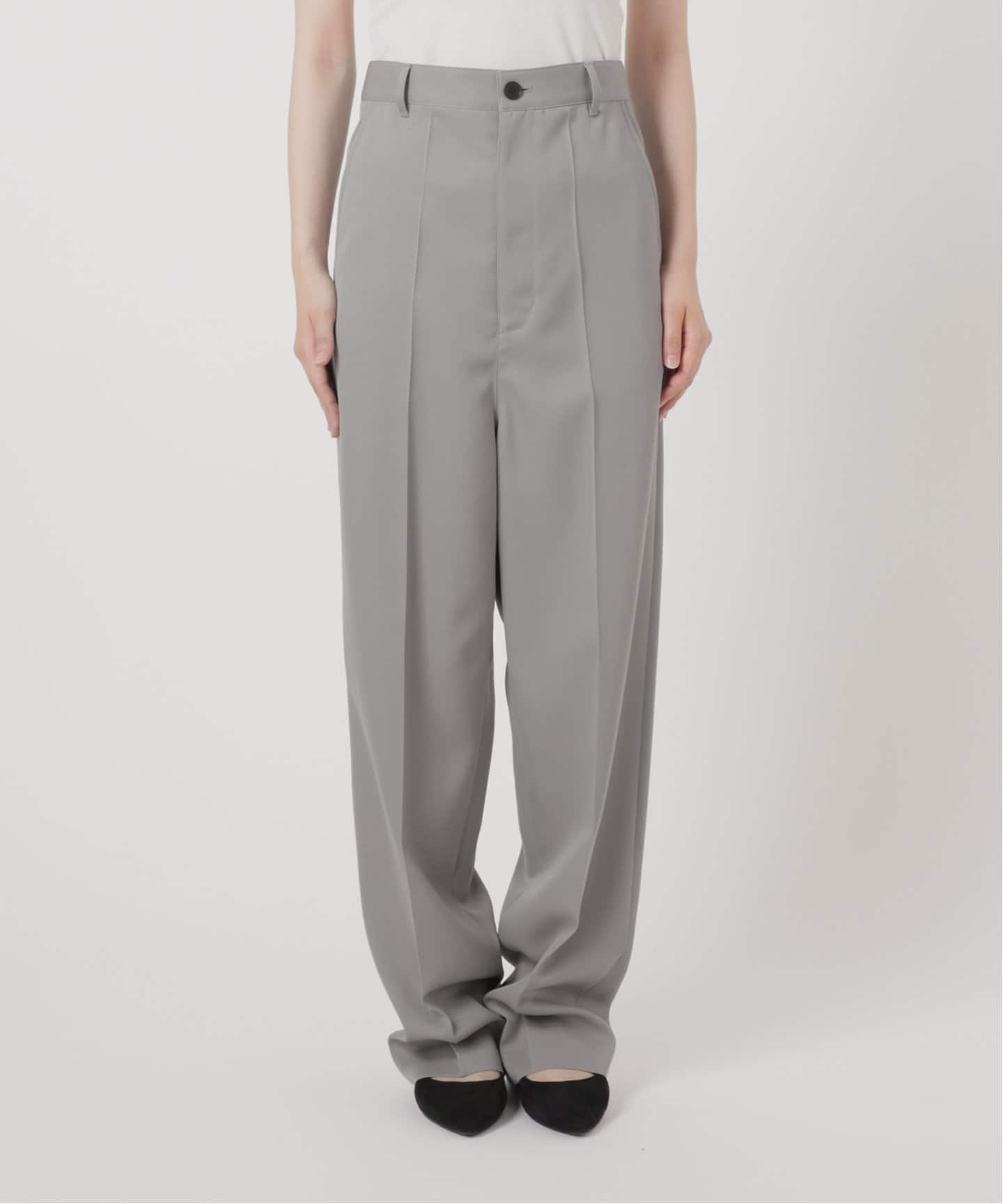 ウールーペーパー 不反射タイプのペーパー 裏地ベージュ Paper wool pants（スラックス）｜VERMEIL par iena