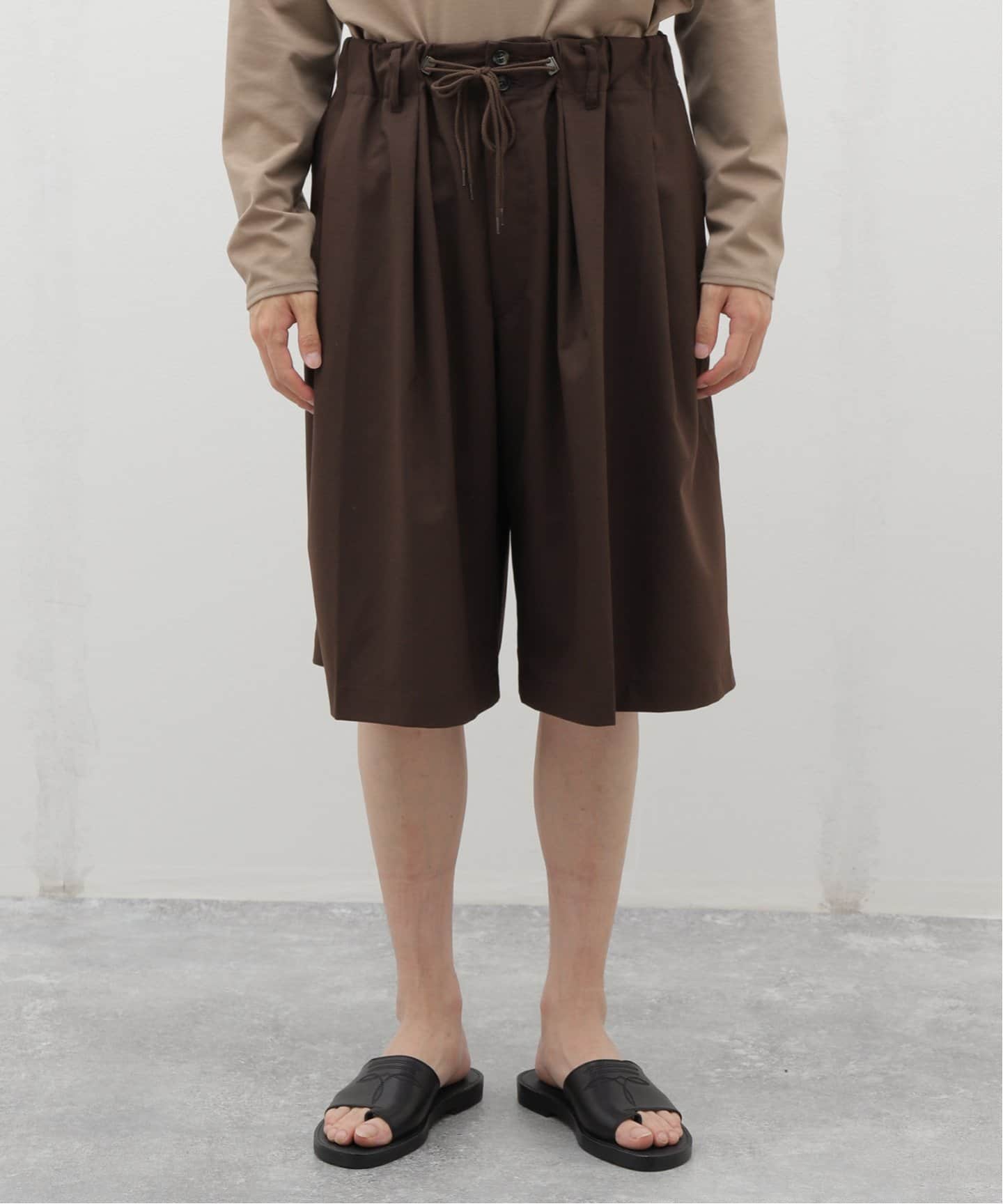 【美品】sillage(シアージ) khaki fleece shorts sillage.online | online shop