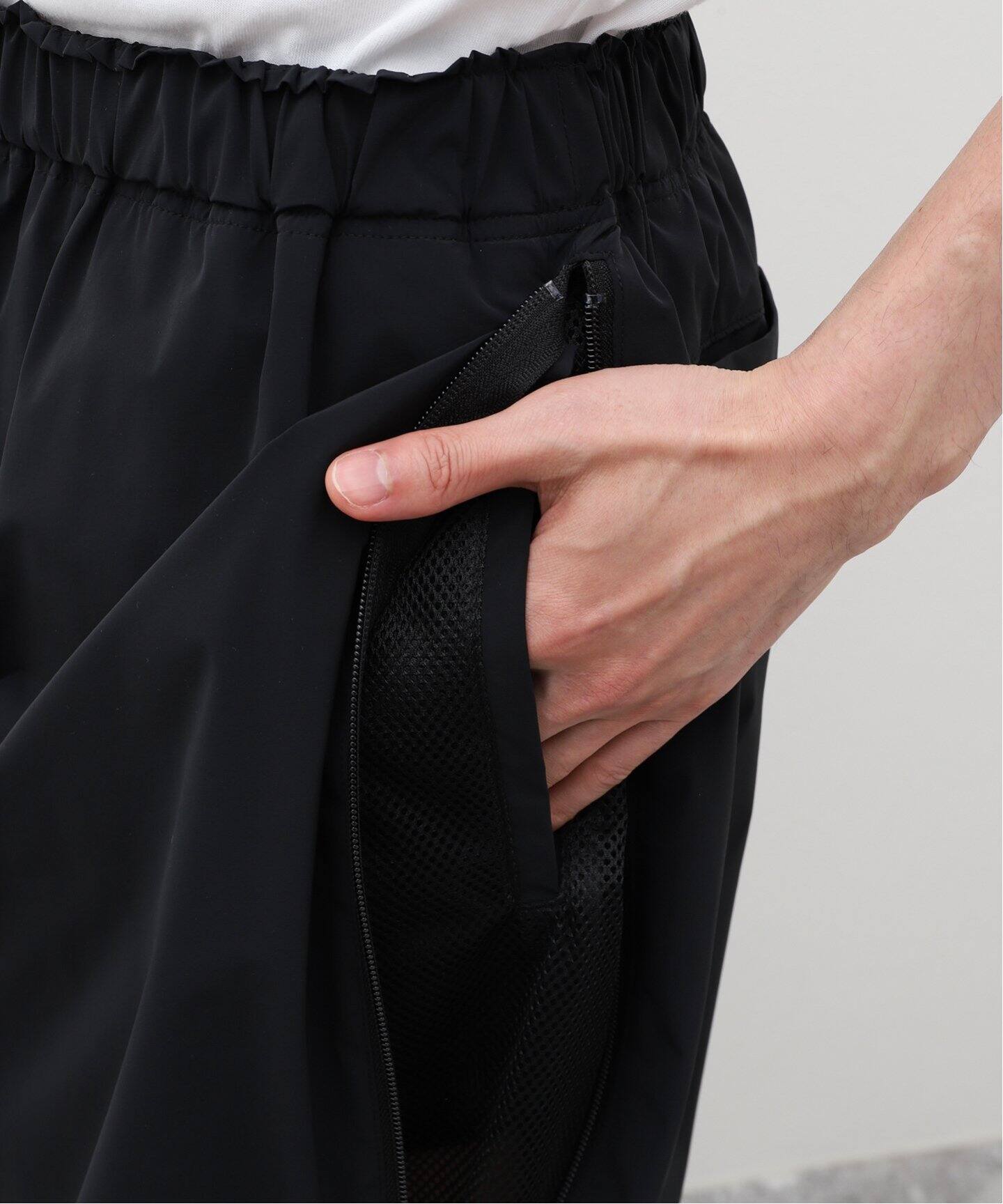 TECHNICAL VENTILATION SHORTS | is-ness online shop