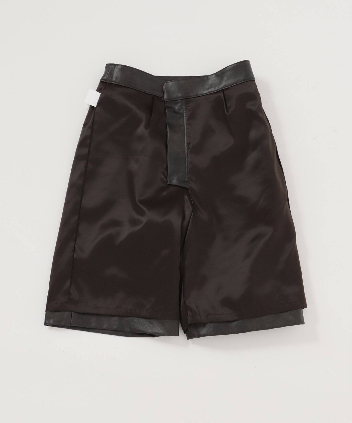 フェイクレザーショートパンツ（ショート・ハーフパンツ）｜NOBLE  