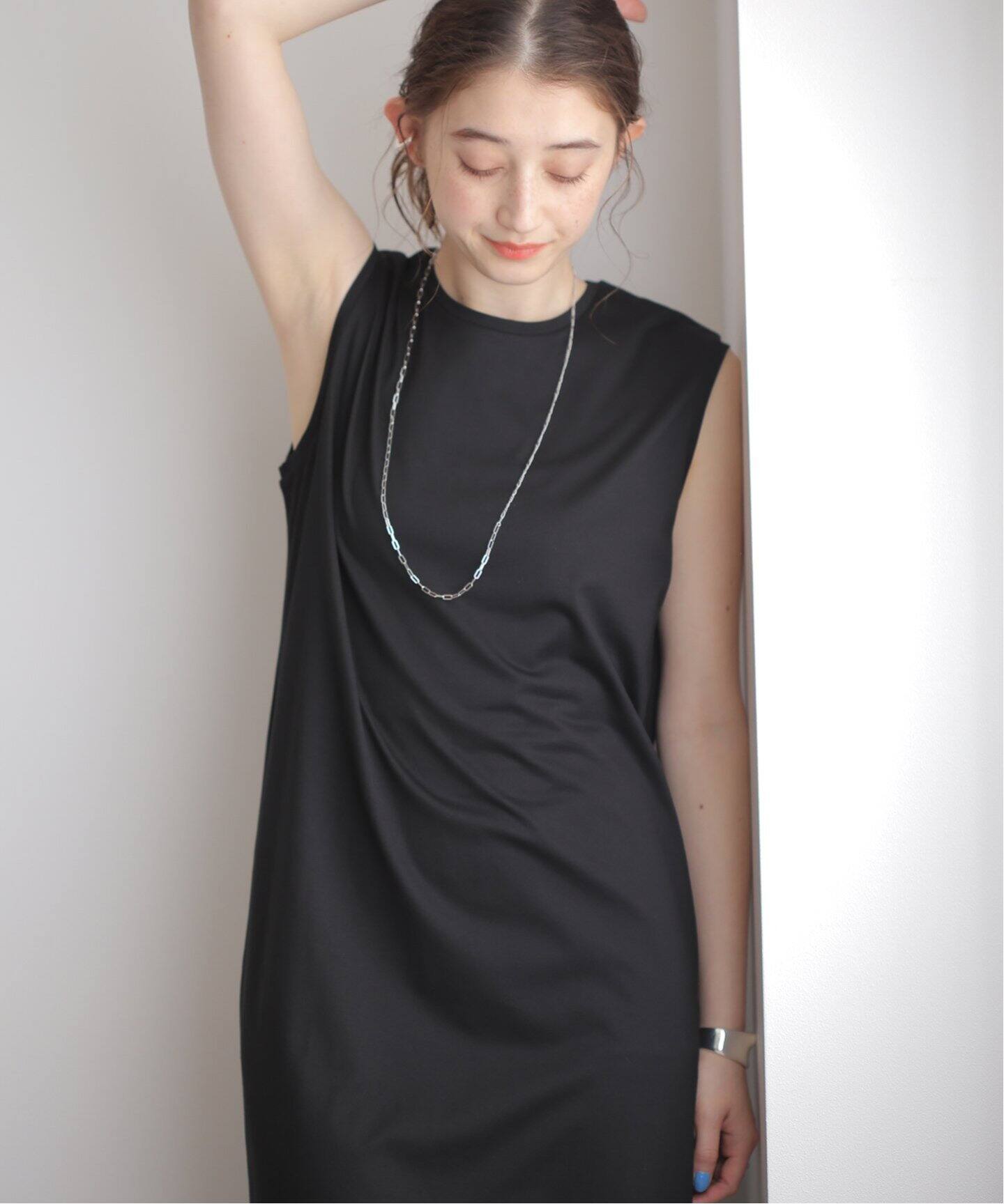 ATON / エイトン】 SUVIN 60/2 NO-SLEEVE DRESS（ワンピース）｜BOICE 
