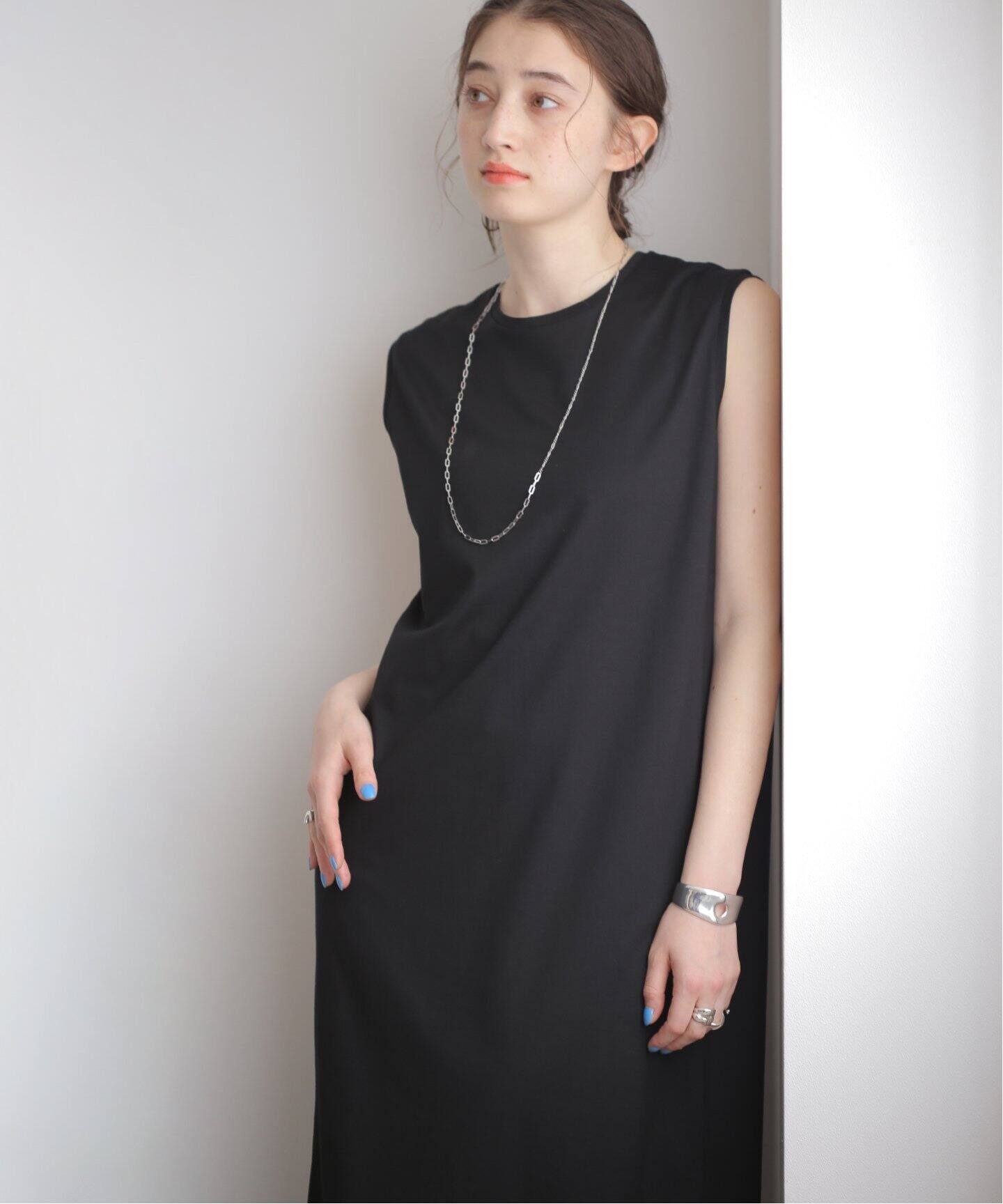 ATON / エイトン】 SUVIN 60/2 NO-SLEEVE DRESS（ワンピース）｜BOICE 