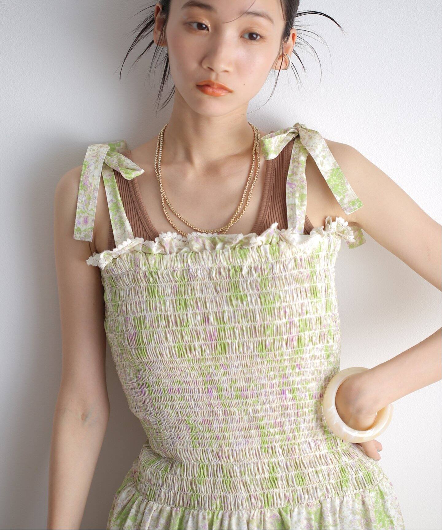 レア タグ付き】calme◇back ribbon◇ワンピース(M)ベージュ 跨が