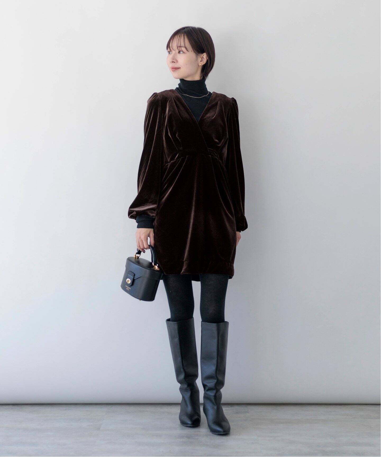 ベロアミニワンピース（ワンピース）｜La Totalite（ラ トータリテ）の