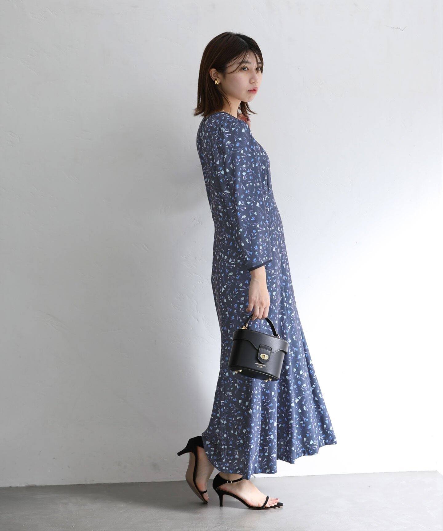 マルチフラワープリントワンピース（ワンピース）｜La Totalite（ラ  