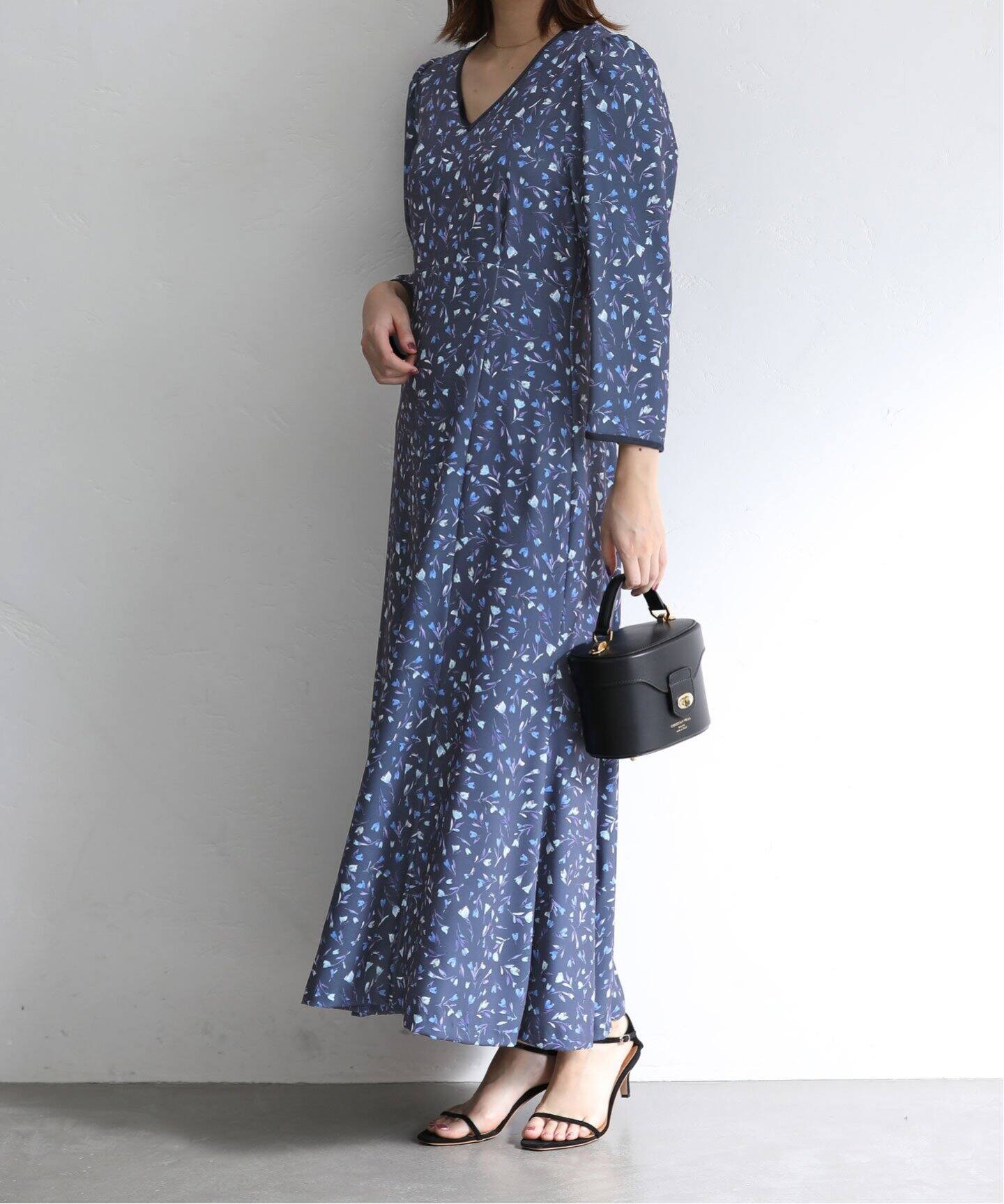 マルチフラワープリントワンピース（ワンピース）｜La Totalite（ラ  