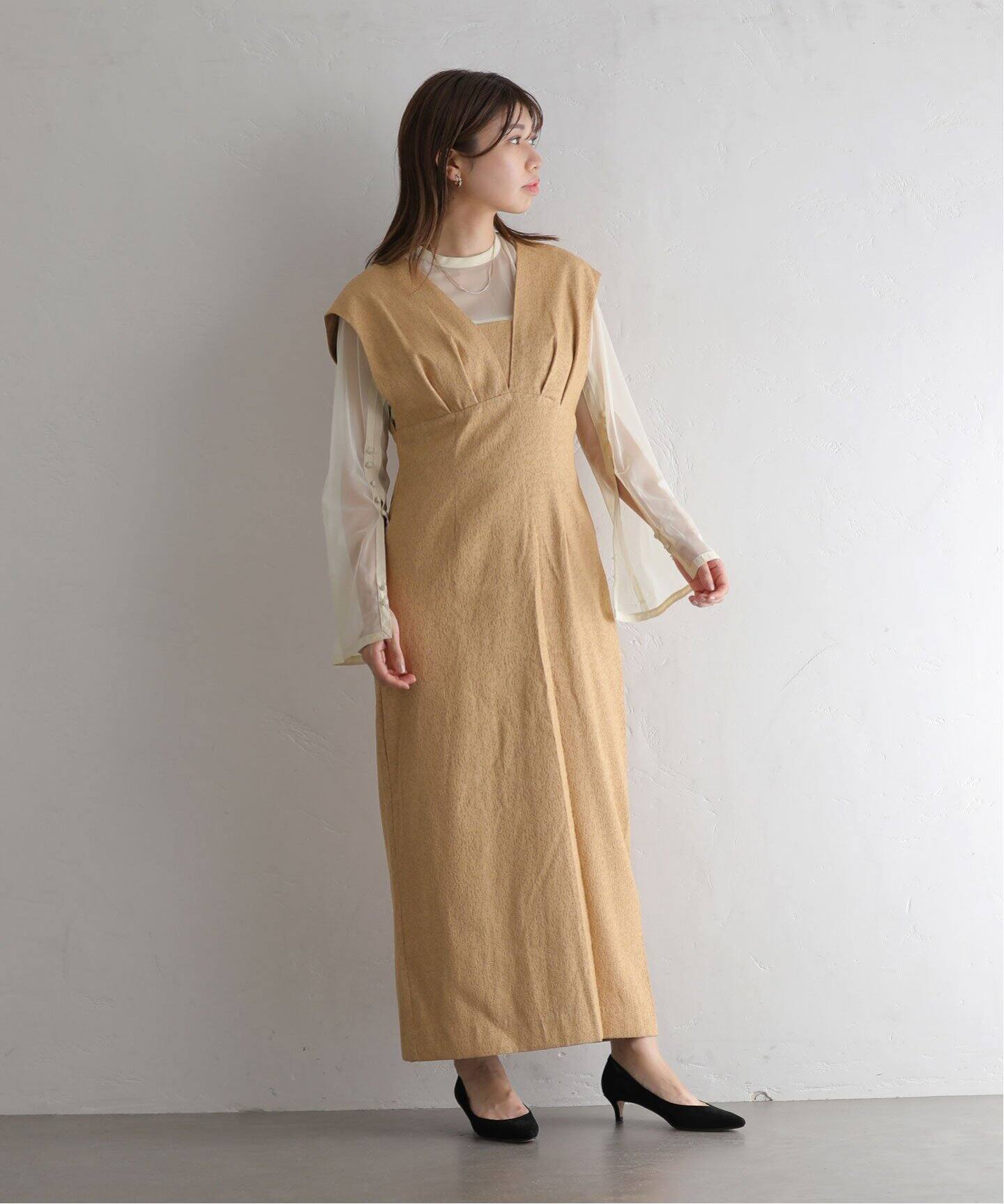 スーツ・フォーマル・ドレス L'or Cape collar Dress A-Line Lace Bell-Sleeve Dress Style 252922 | 1ère Avenue