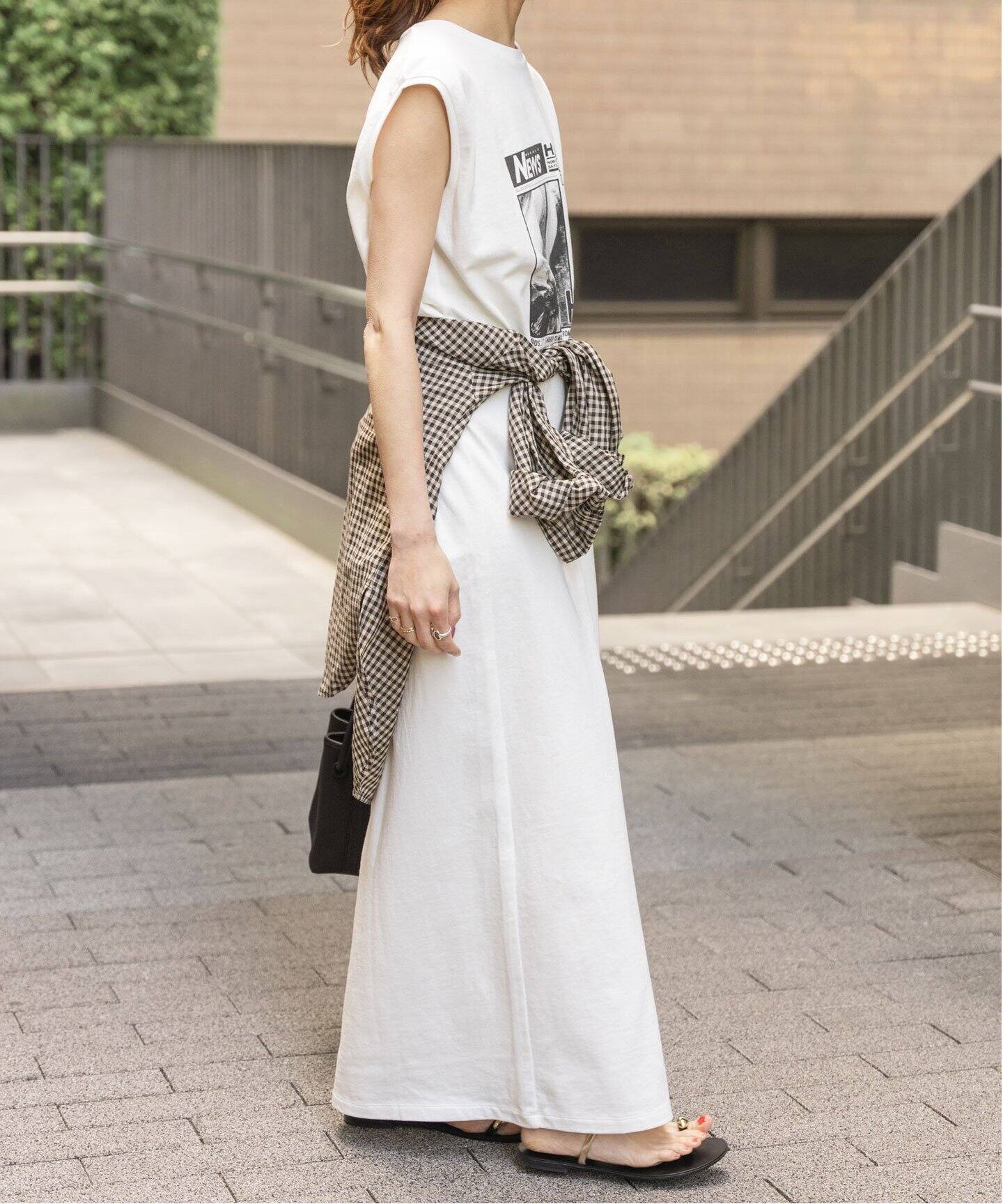 ニュースプリントノースリーブワンピース（ワンピース）｜Spick and  