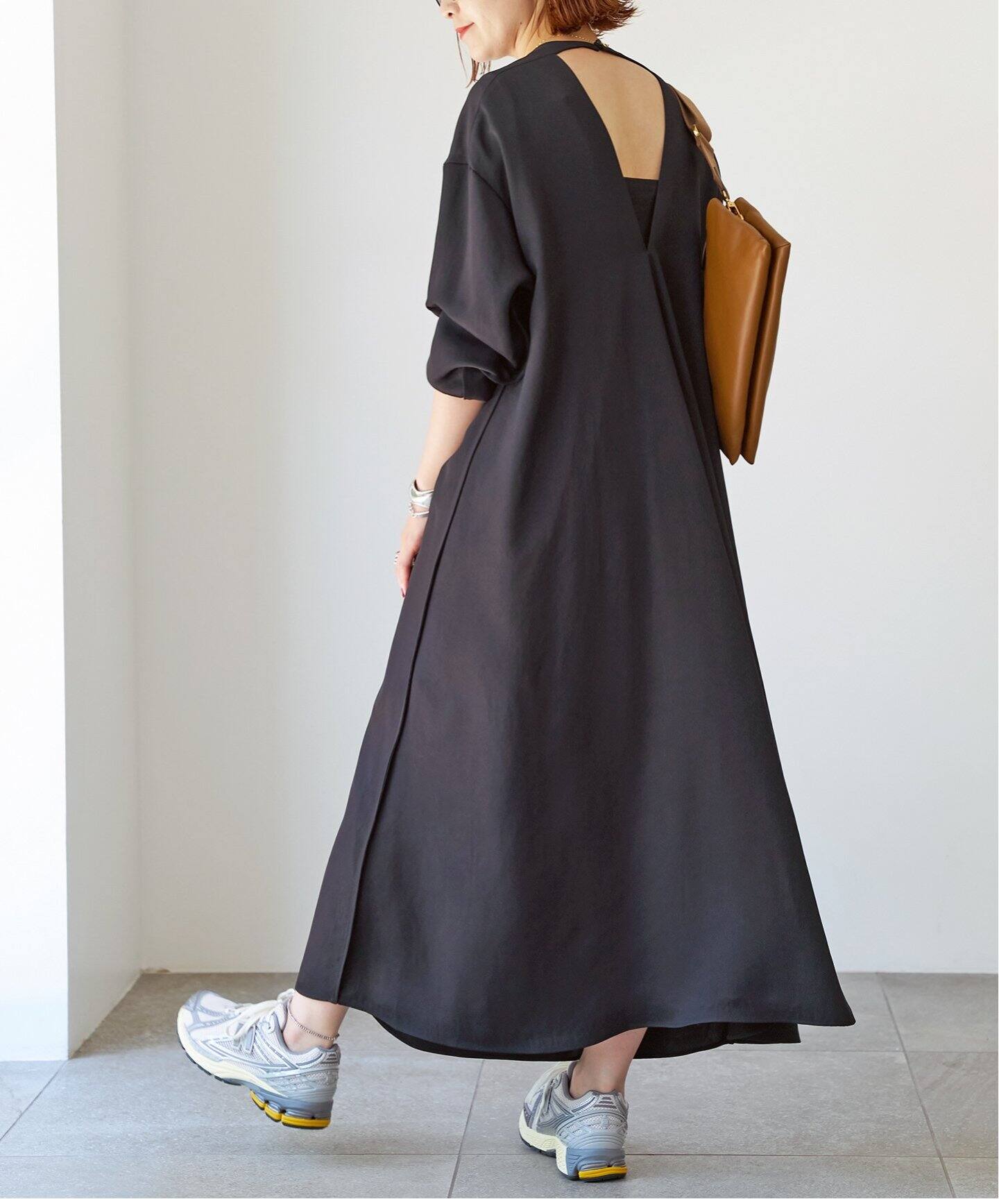 ESLOW / エスロー OPENED BACK DRESS A2043FA225（ワンピース）｜Spick 
