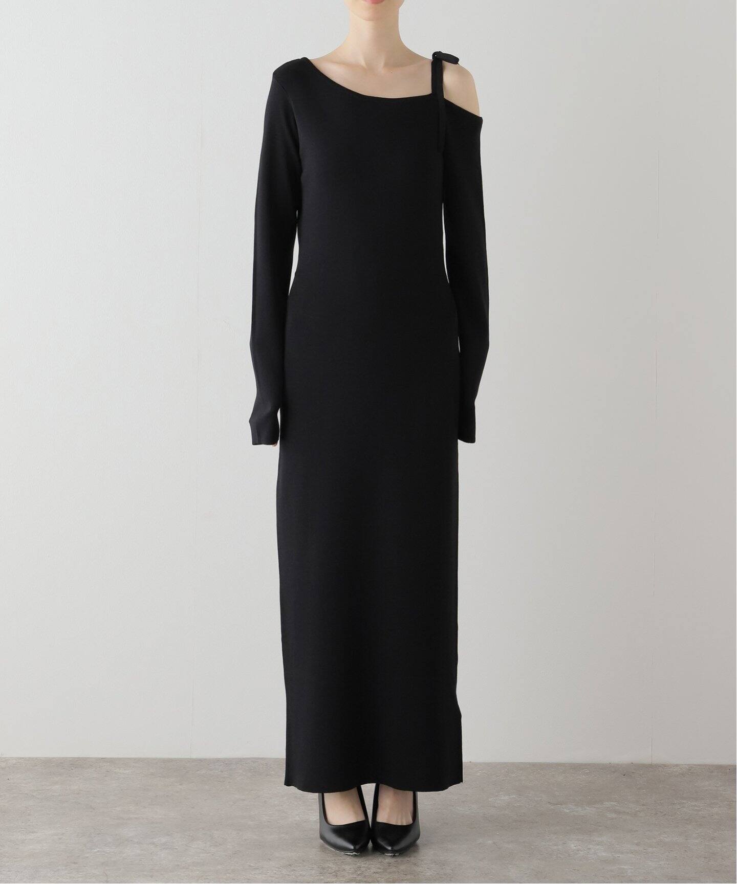 オフショルニットロングワンピース（ニットワンピース）｜U by  