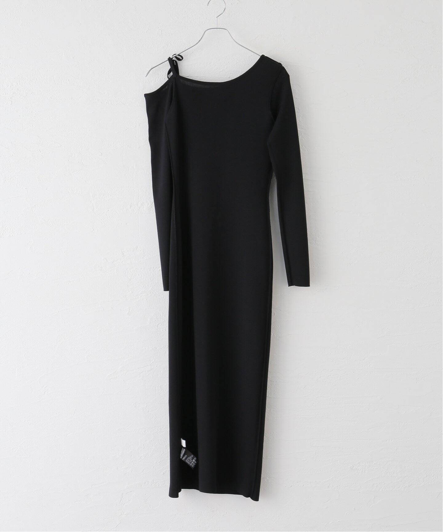 オフショルニットロングワンピース（ニットワンピース）｜U by  