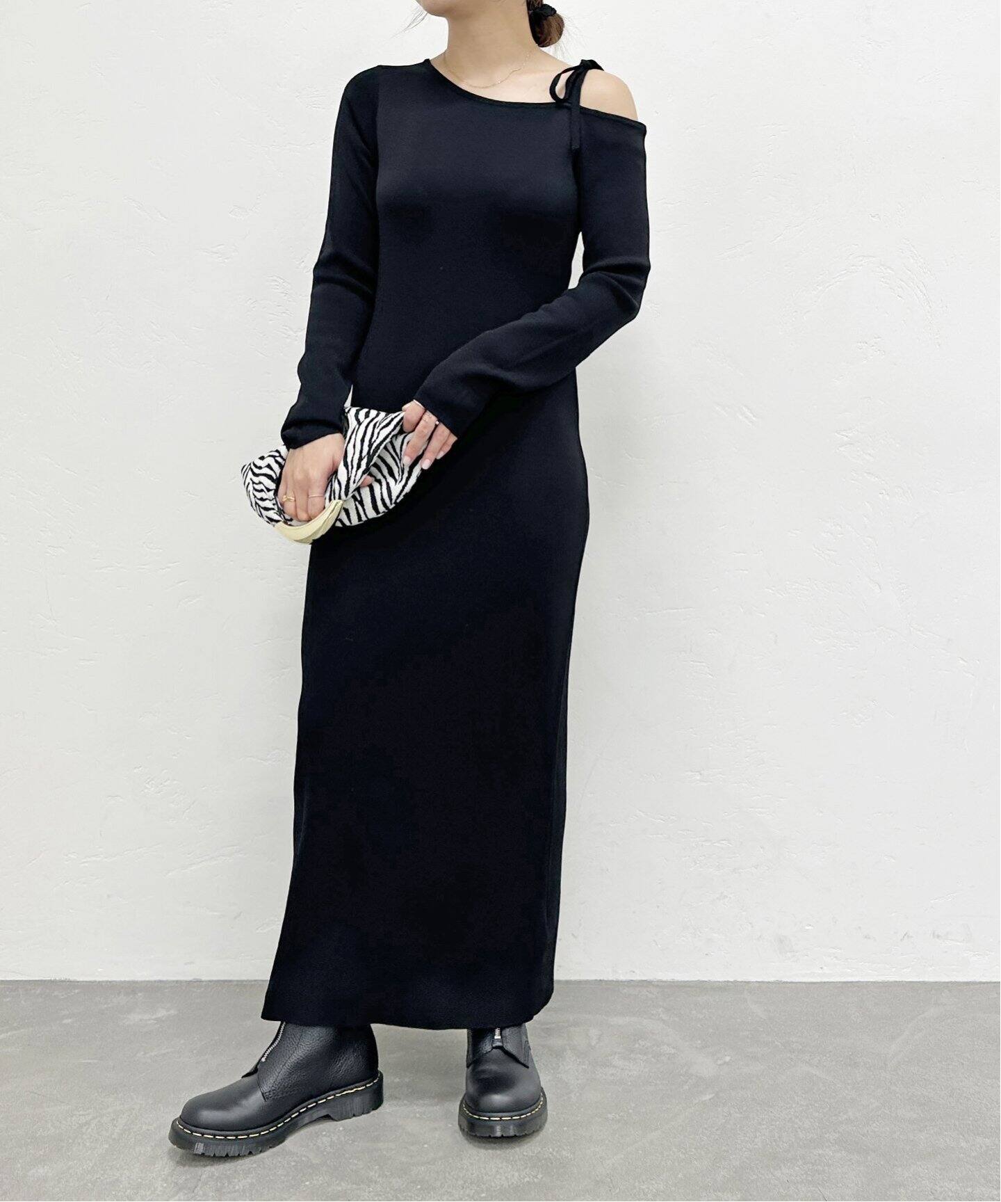 オフショルニットロングワンピース（ニットワンピース）｜U by  