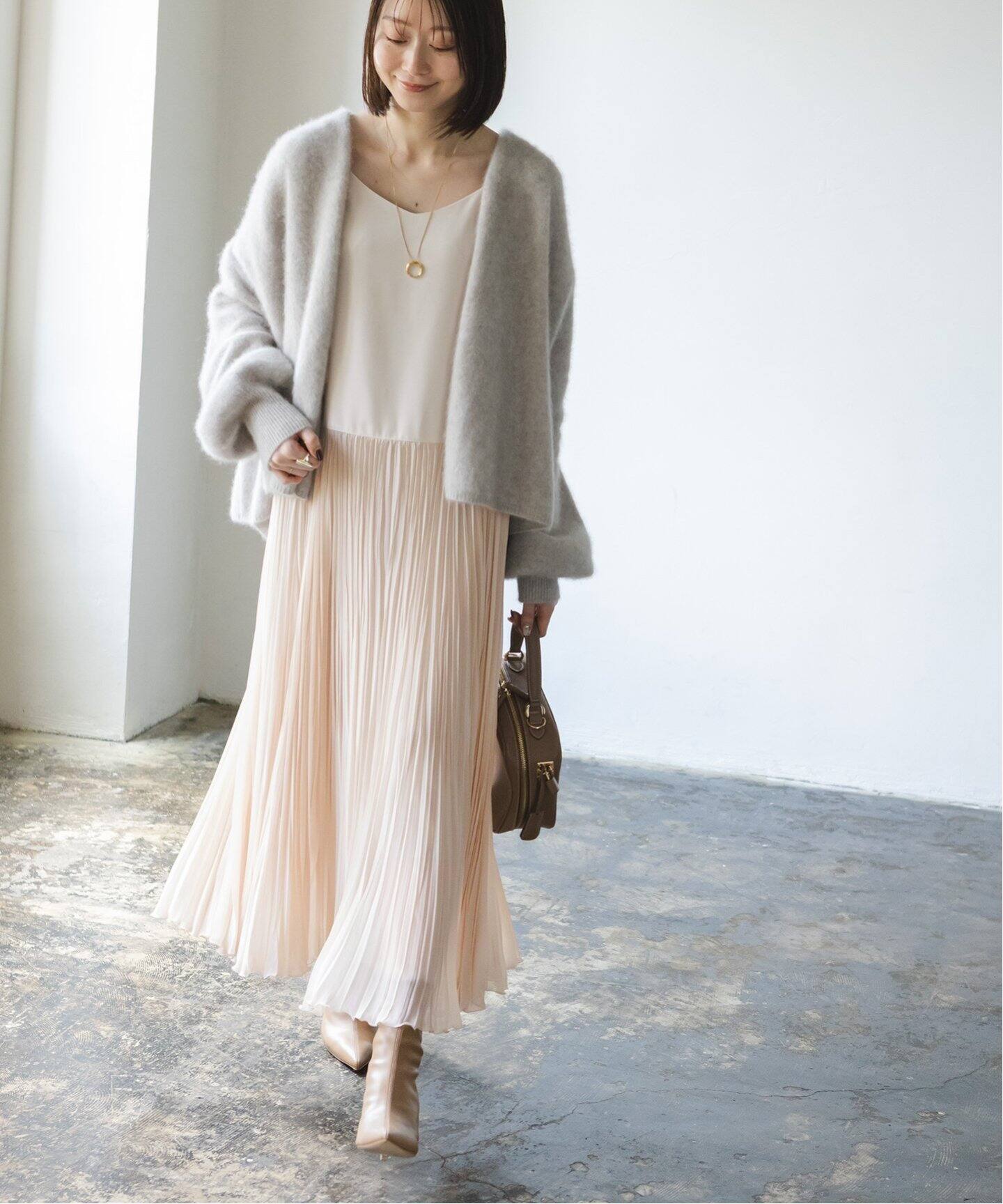 シアーシフォンプリーツキャミワンピース（ワンピース）｜NOBLE  