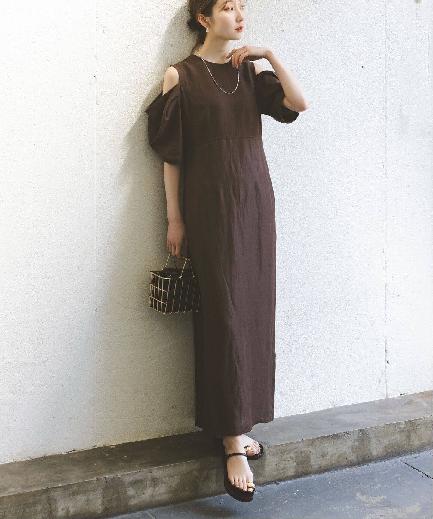 オープンショルダーペンシルワンピース（ワンピース）｜NOBLE  