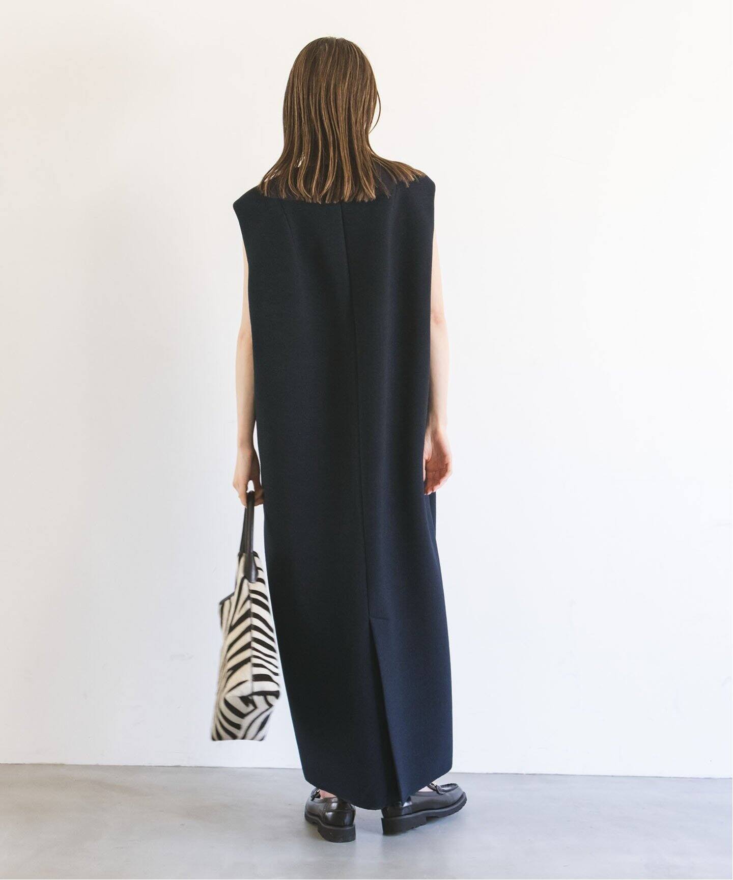 NOBLE スポンジボンディング ワンピース 38 グレー 大人オシャレ 新品タグ付】NOBLE スポンジボンディングワンピース - メルカリ