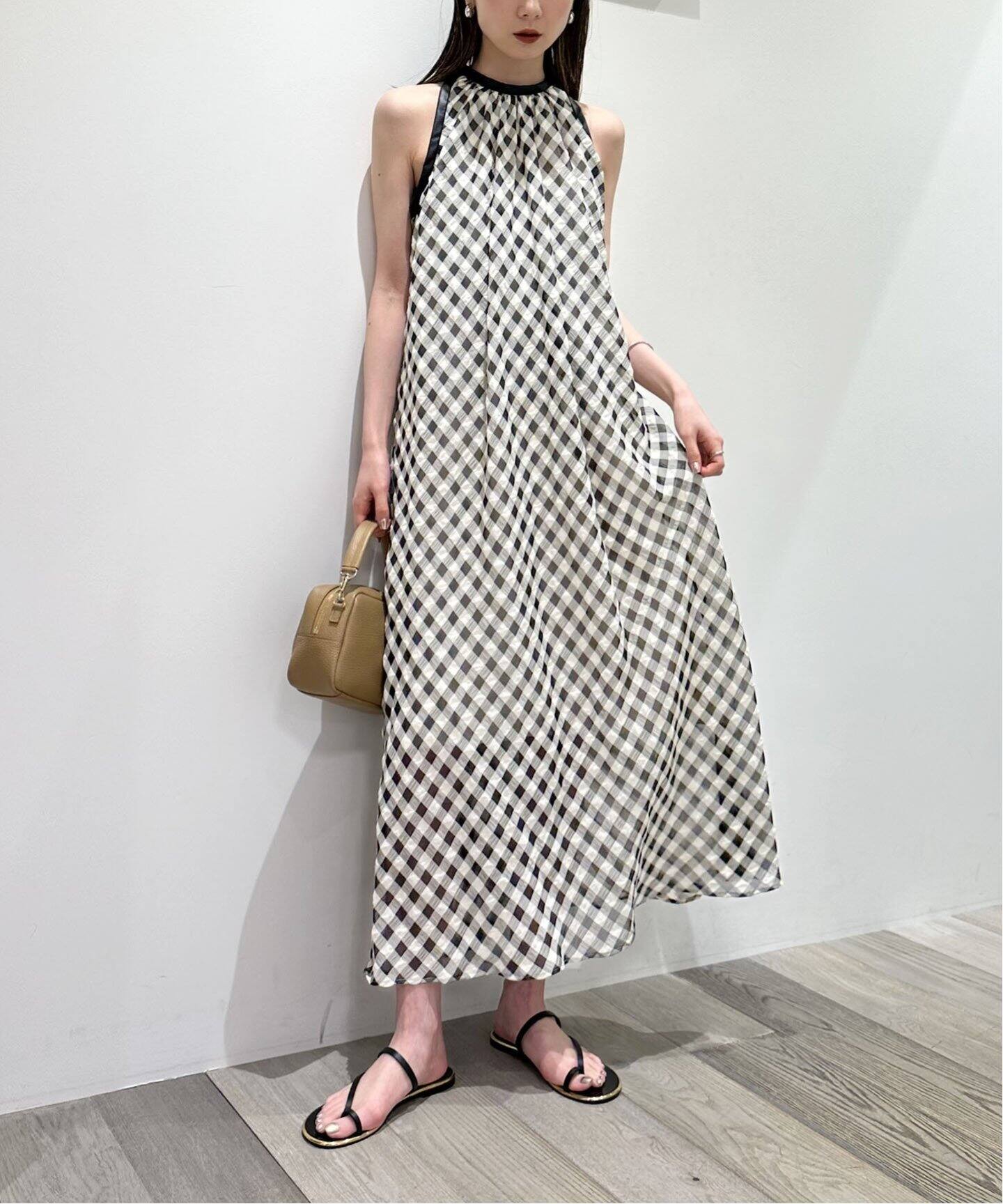 レザーパイピングギンガムチェックワンピース（ワンピース）｜NOBLE  