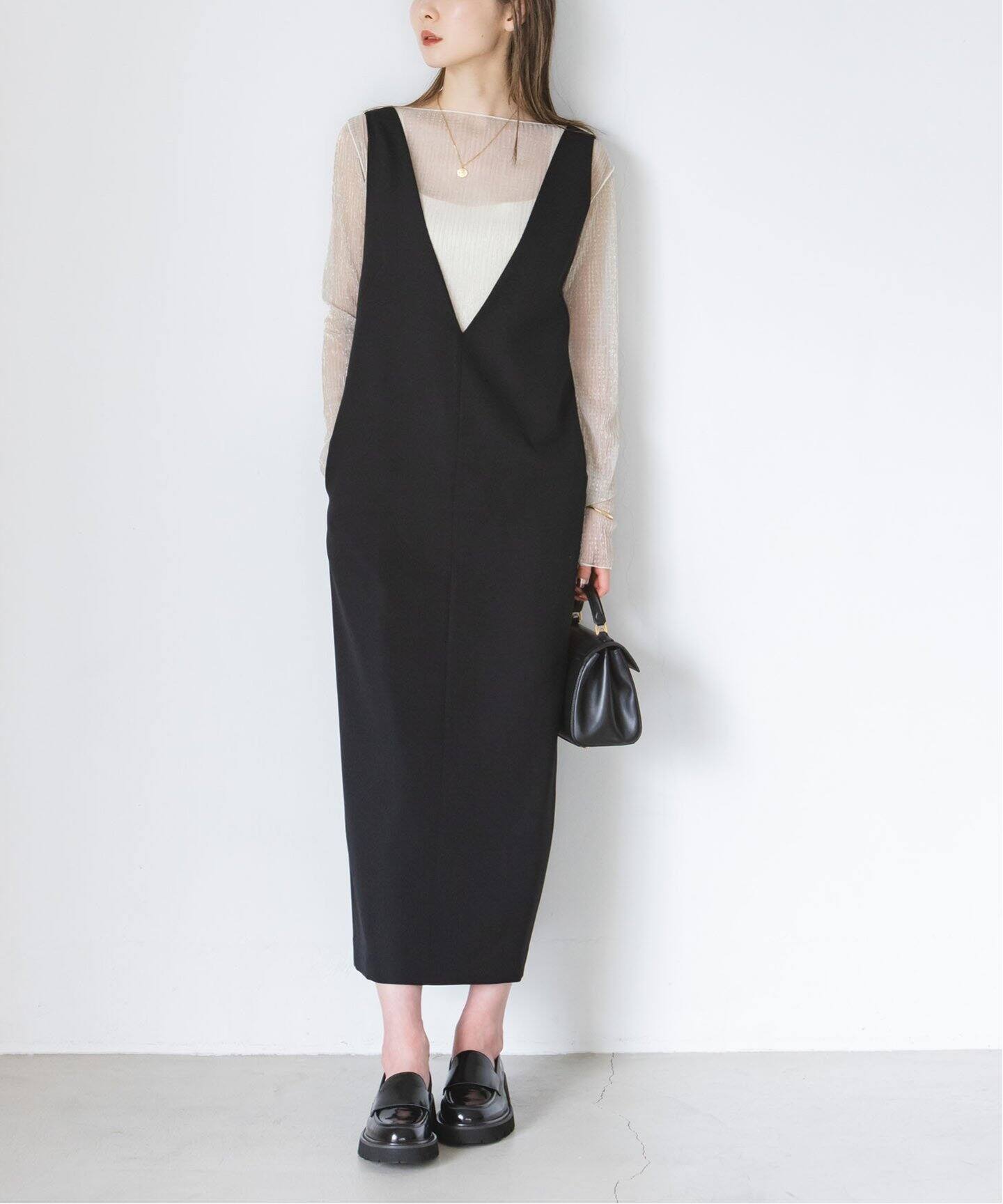 ストレートVネックワンピース（ワンピース）｜NOBLE（ノーブル）の通販  