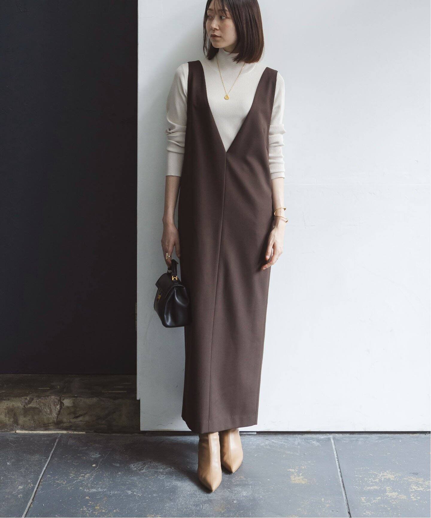 ストレートVネックワンピース（ワンピース）｜NOBLE（ノーブル）の通販  