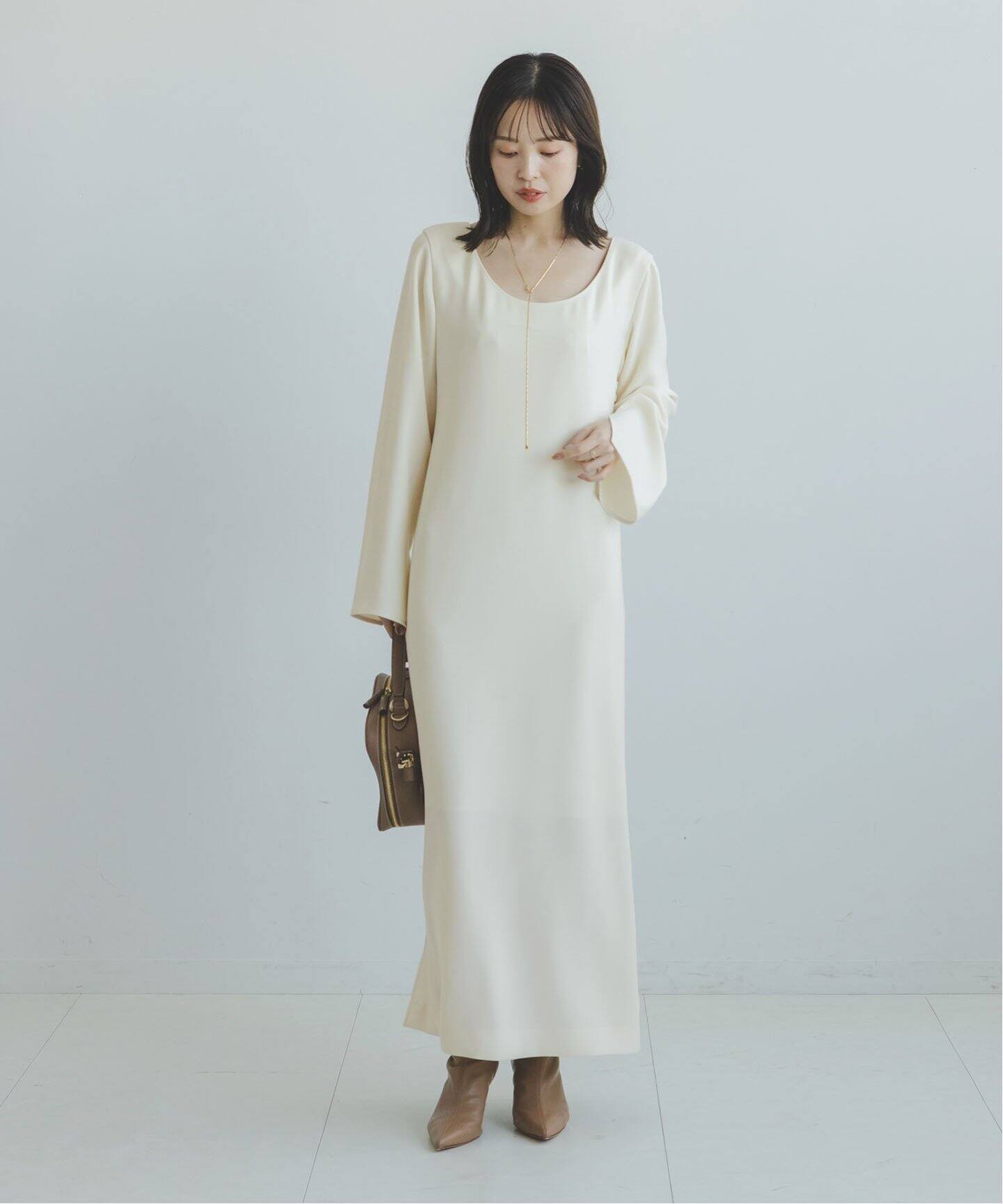 ワイドネックIラインワンピース（ワンピース）｜NOBLE（ノーブル）の  