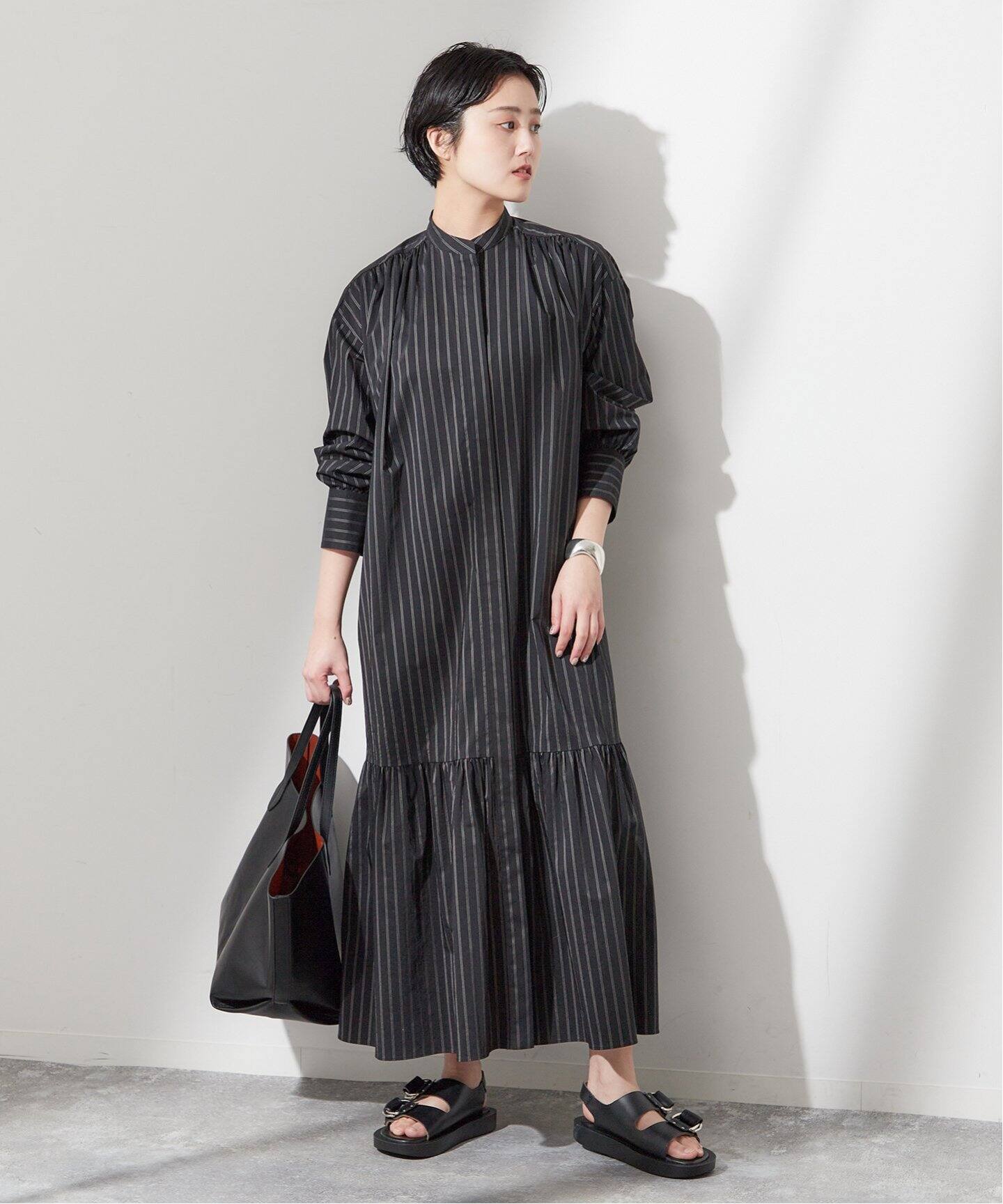 LAYEURマキシワンピース アシンメトリー ストライプ 白黒 イギリス製  