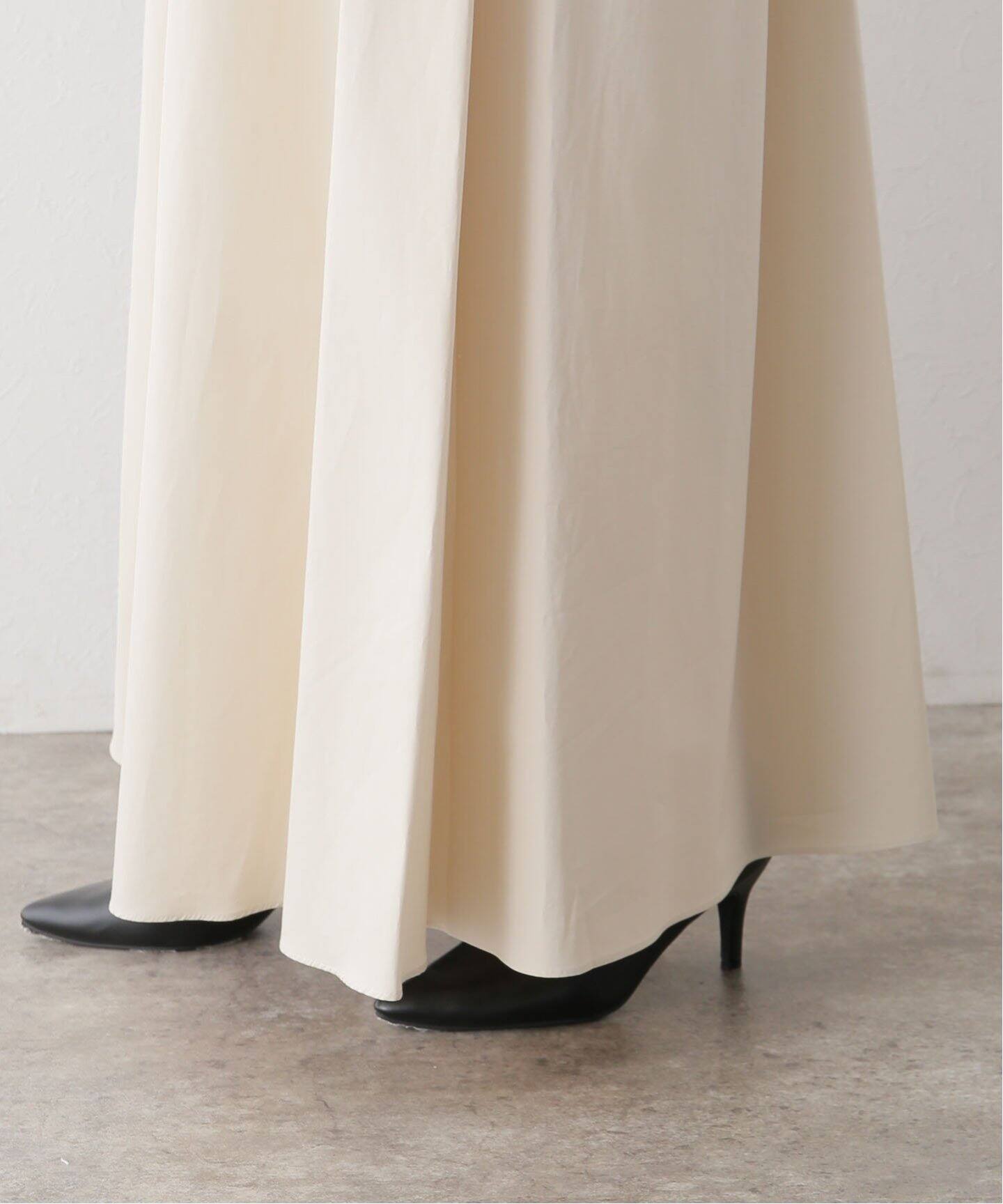 ROHE/ロヘ】Strapless volume dress #411-33-033（ワンピース 