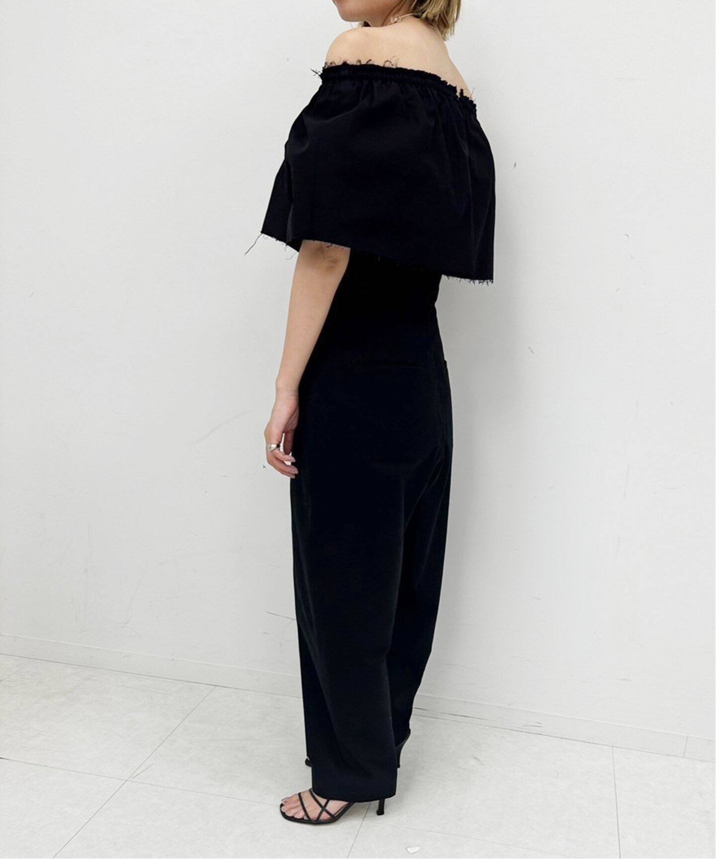 Hella/ヘラ】frill collar all in one（つなぎ／オールインワン 
