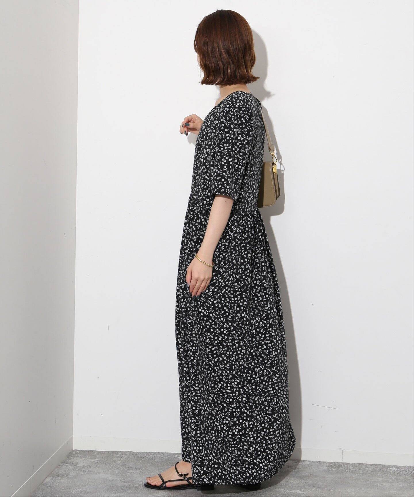 フラワープリントフロントボタンワンピース（ワンピース）｜SLOBE IENA  