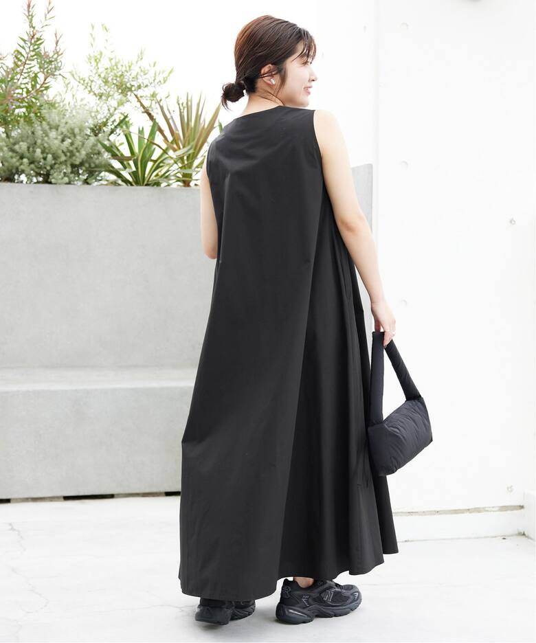 WEB・一部店舗限定》petite Vネック フレアワンピース（ワンピース  