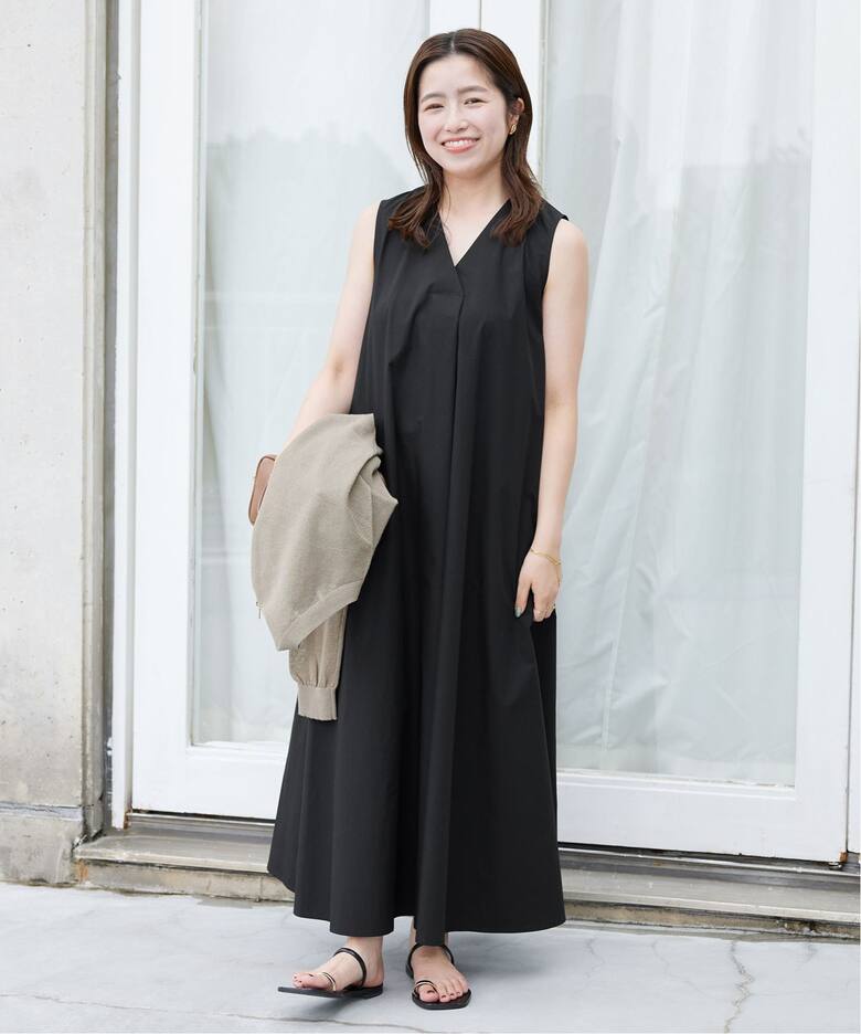 WEB・一部店舗限定》petite Vネック フレアワンピース（ワンピース  