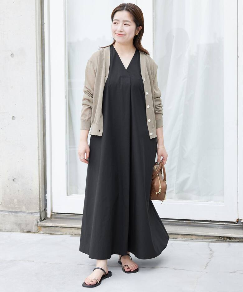 WEB・一部店舗限定》petite Vネック フレアワンピース（ワンピース  