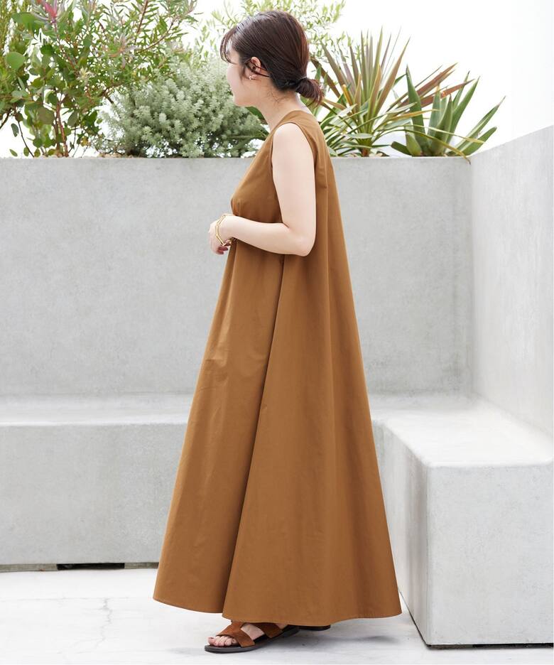 WEB・一部店舗限定》petite Vネック フレアワンピース（ワンピース  