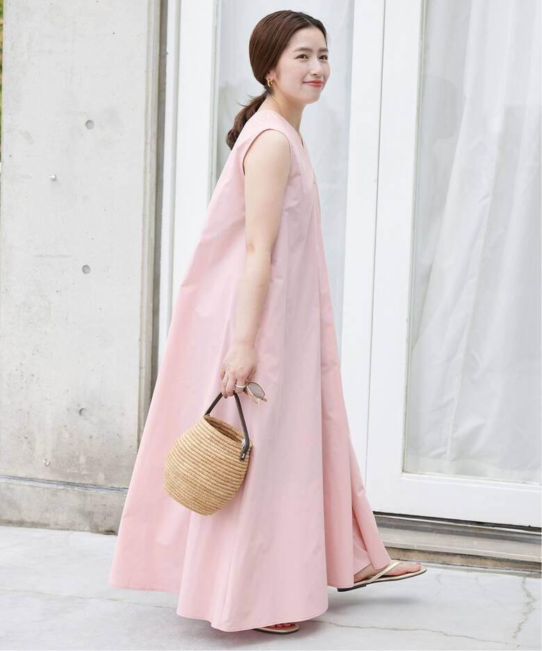 WEB・一部店舗限定》petite Vネック フレアワンピース（ワンピース  