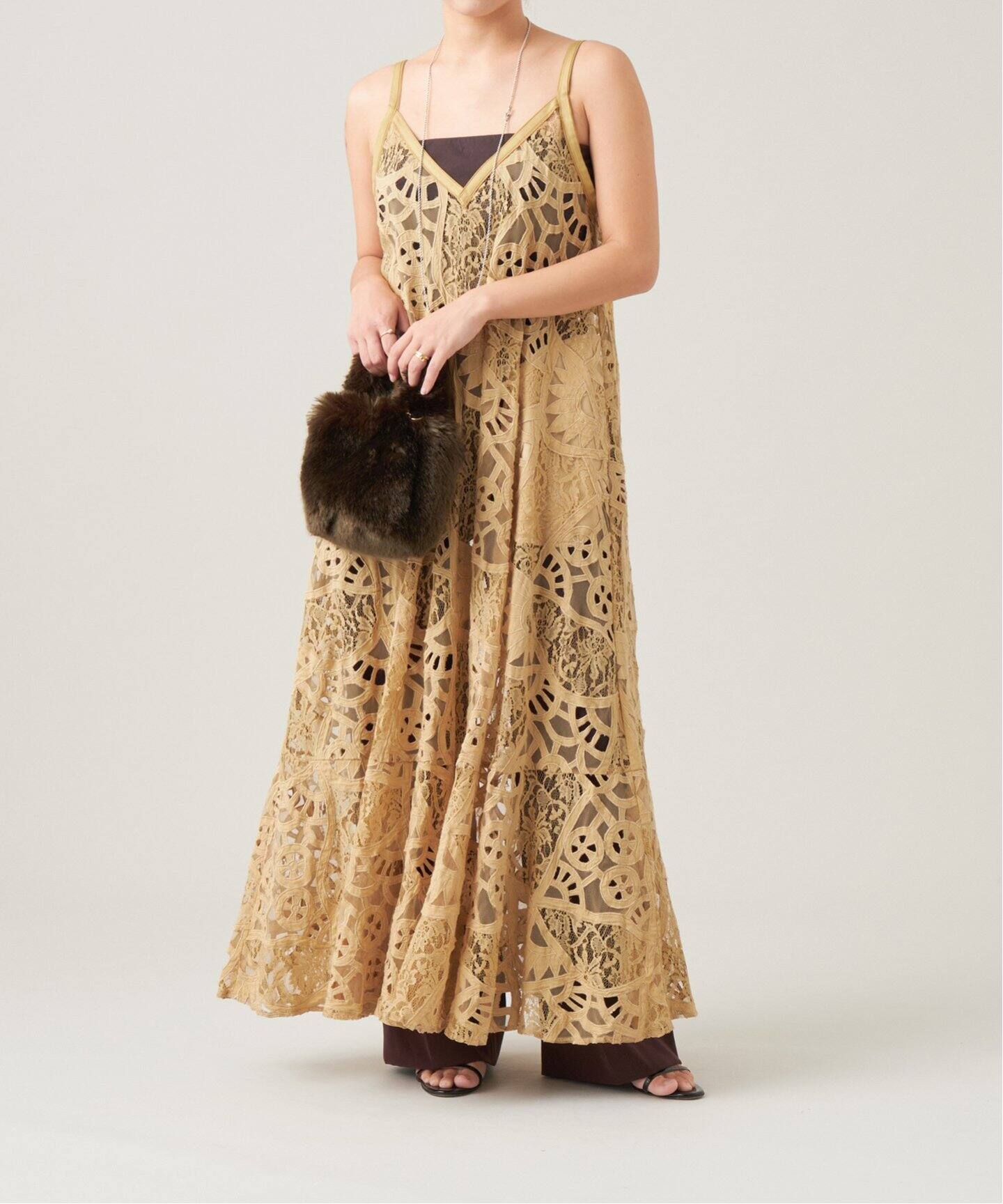 IENA LA BOUCLE カットワークレースキャミワンピース（ワンピース  