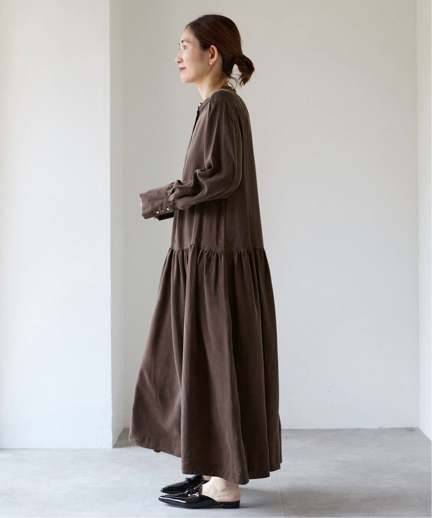 WEB・一部店舗限定》キュプラフィブリルギャザーワンピース  