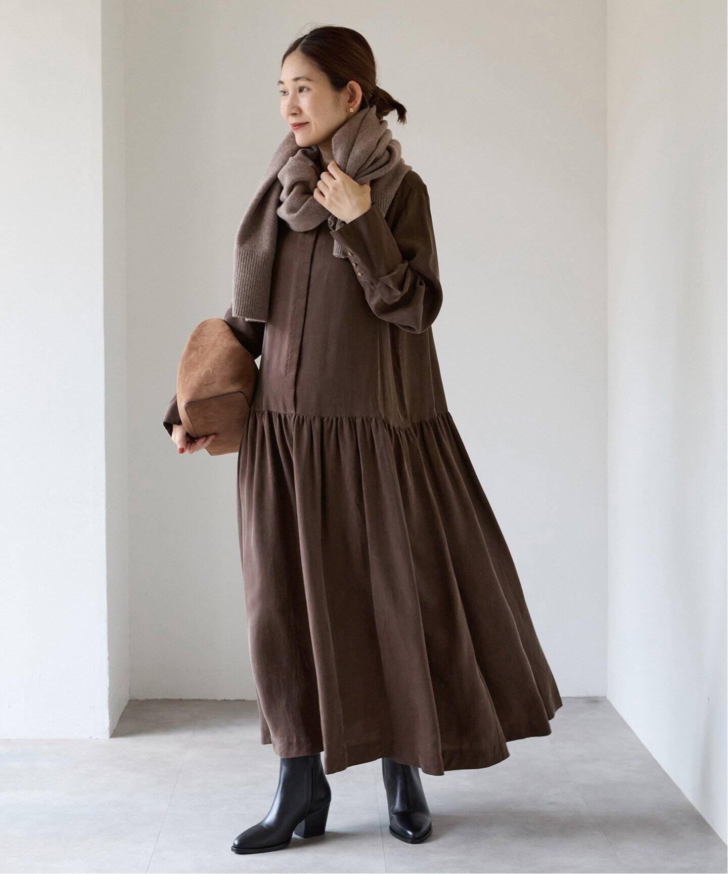 WEB・一部店舗限定》キュプラフィブリルギャザーワンピース  