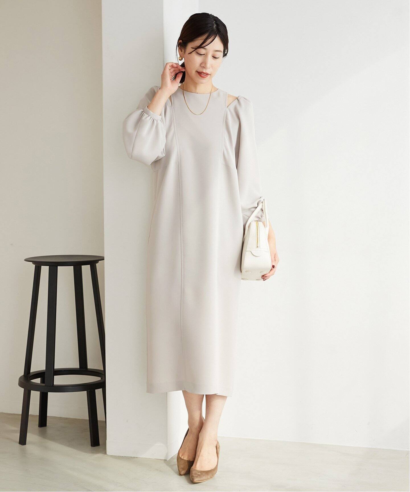 ダブルクロス ショルダースリットワンピース（ワンピース）｜VERMEIL  