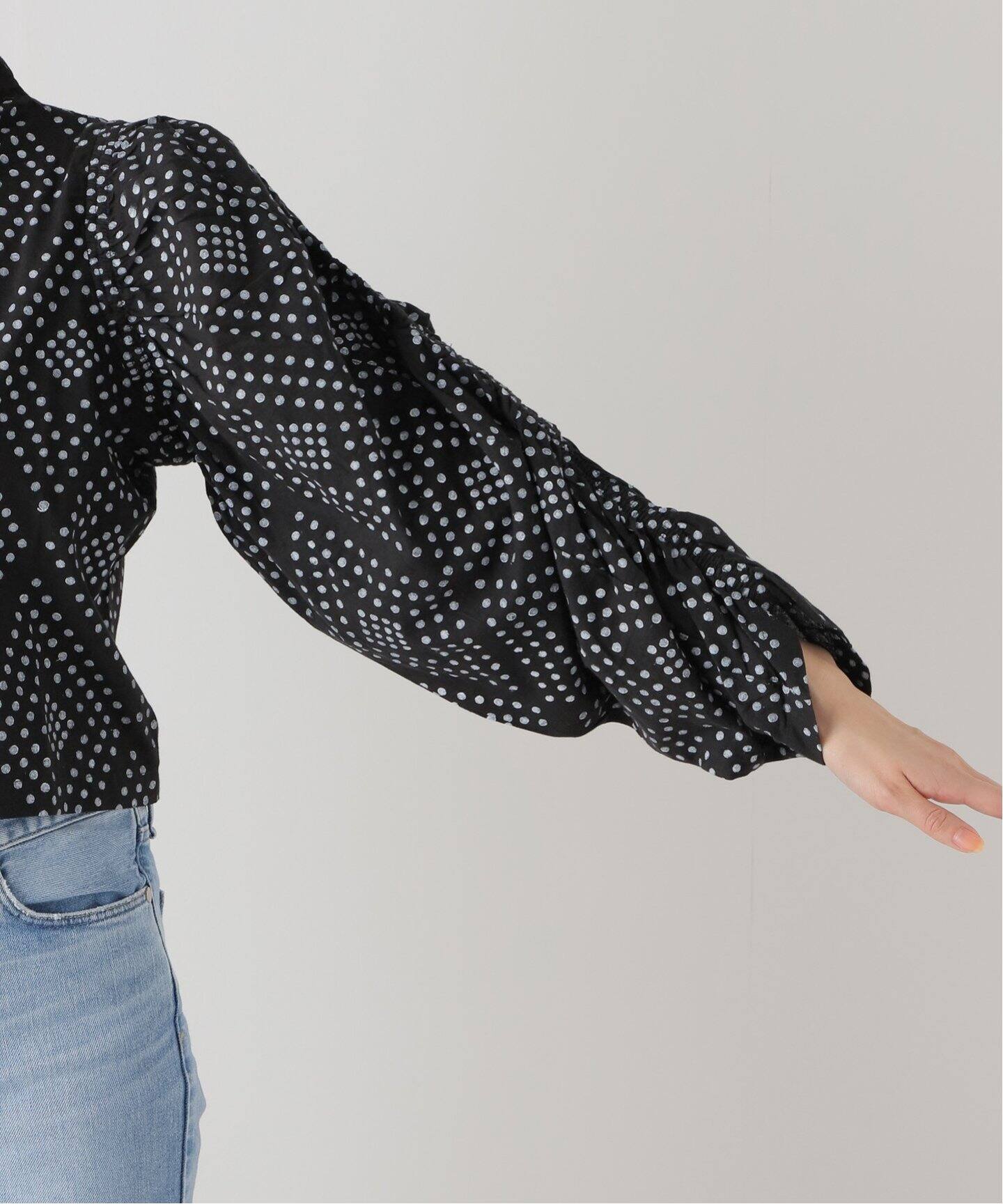 SEEALL / シーオール】GATHER SLEEVE TOP：ブラウス（シャツ／ブラウス